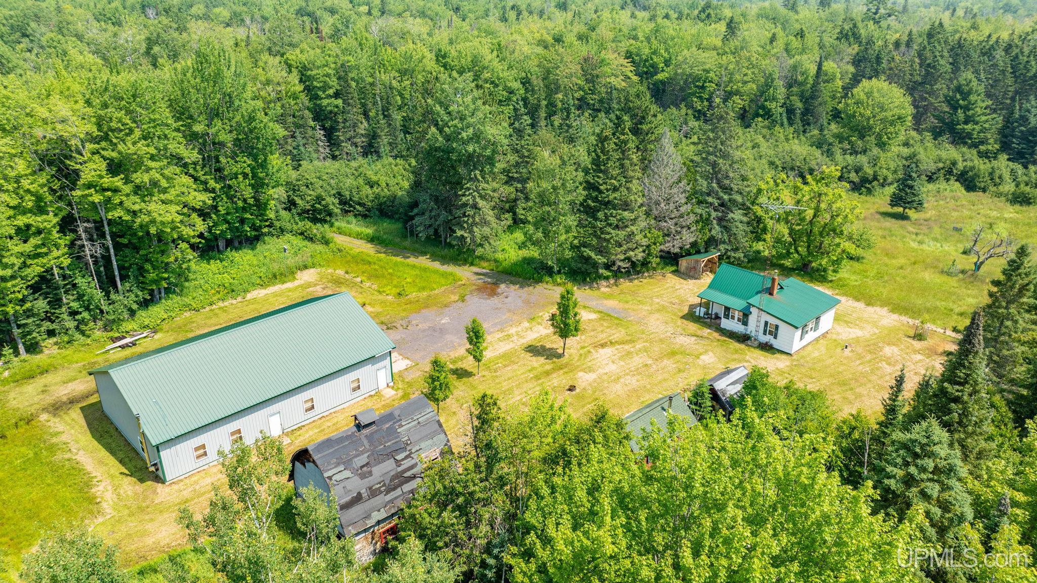 main property photo 5