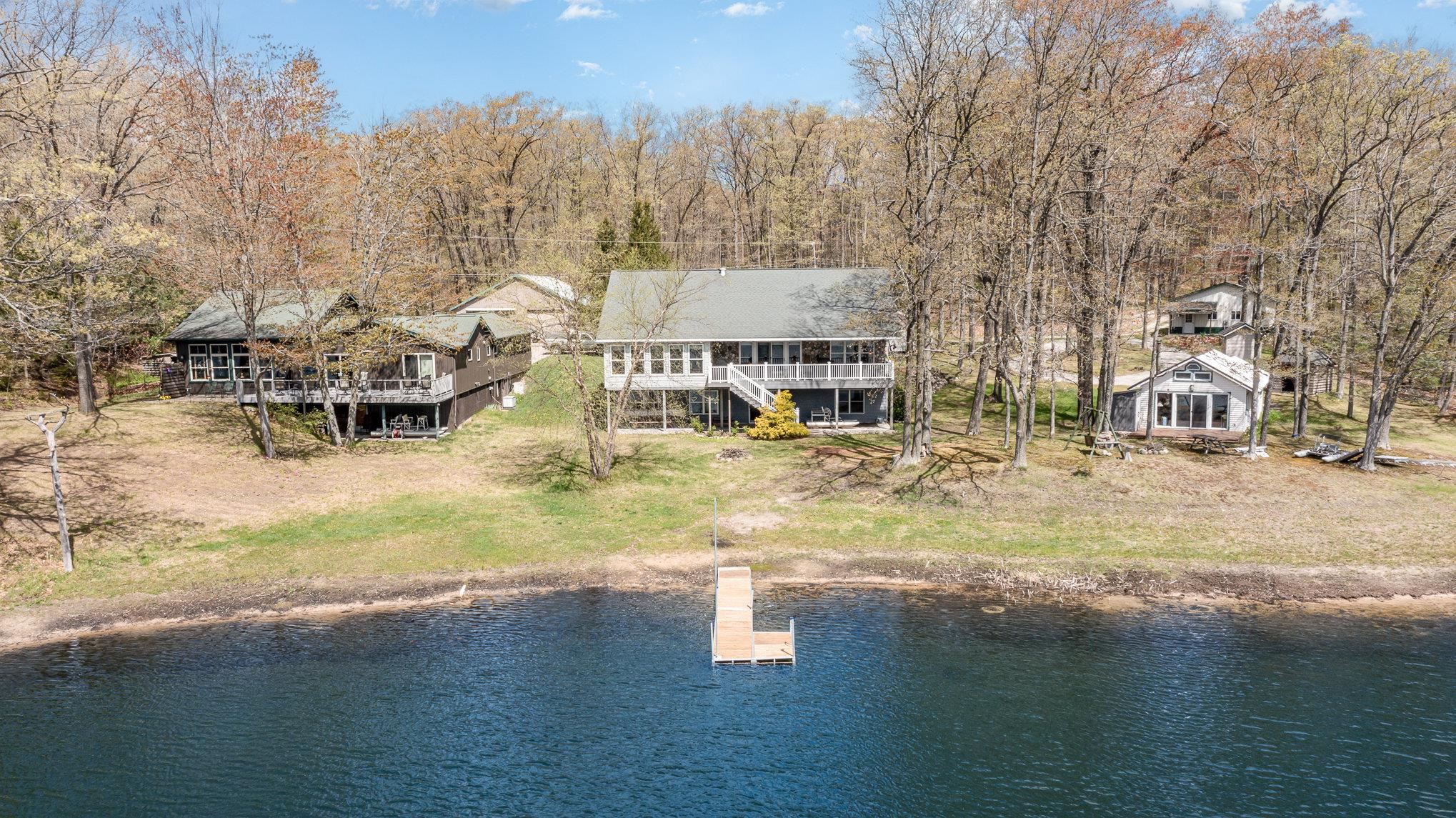 main property photo 40