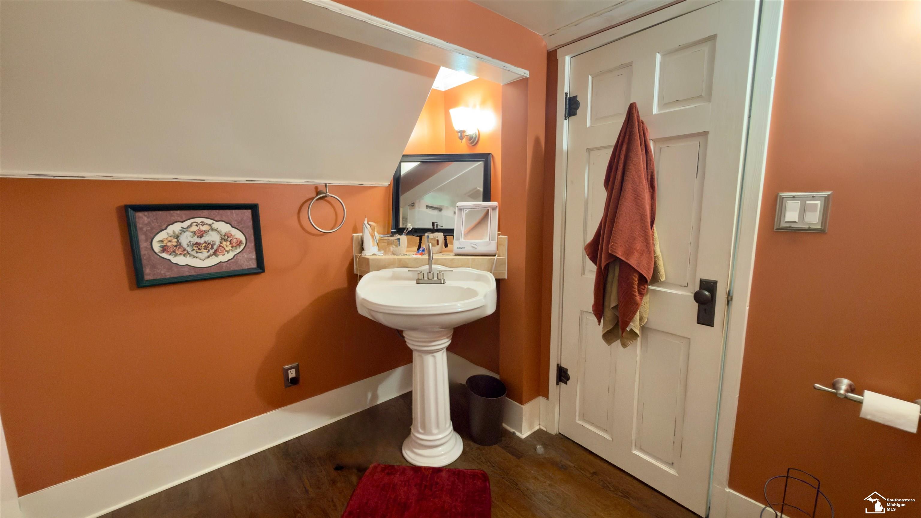 main property photo 17