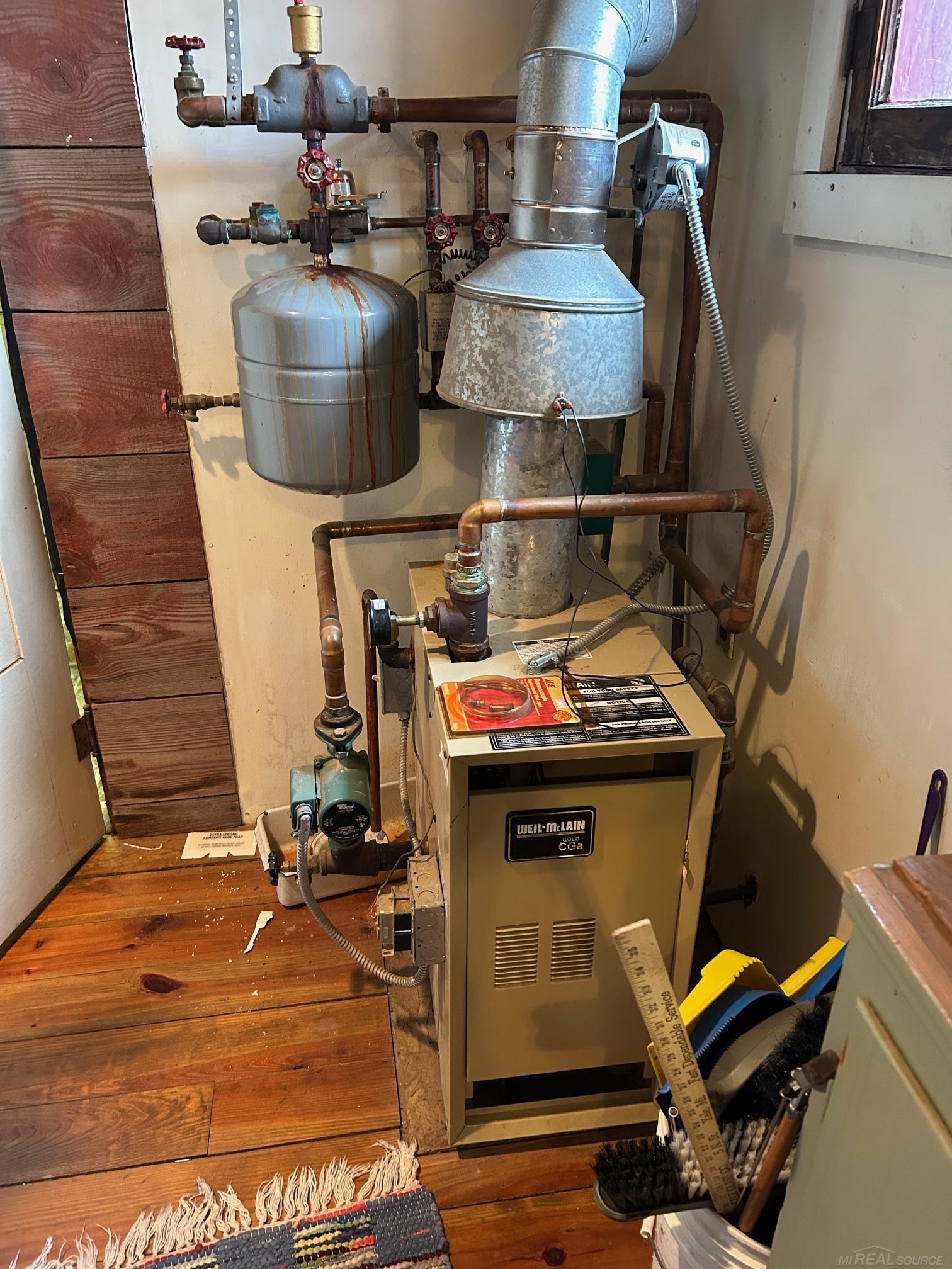 main property photo 14