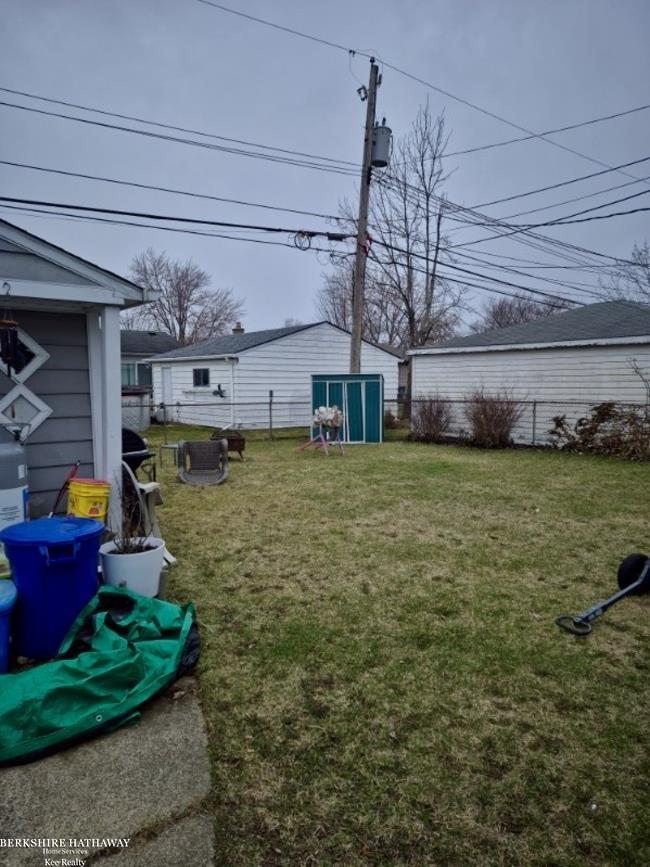 main property photo 16