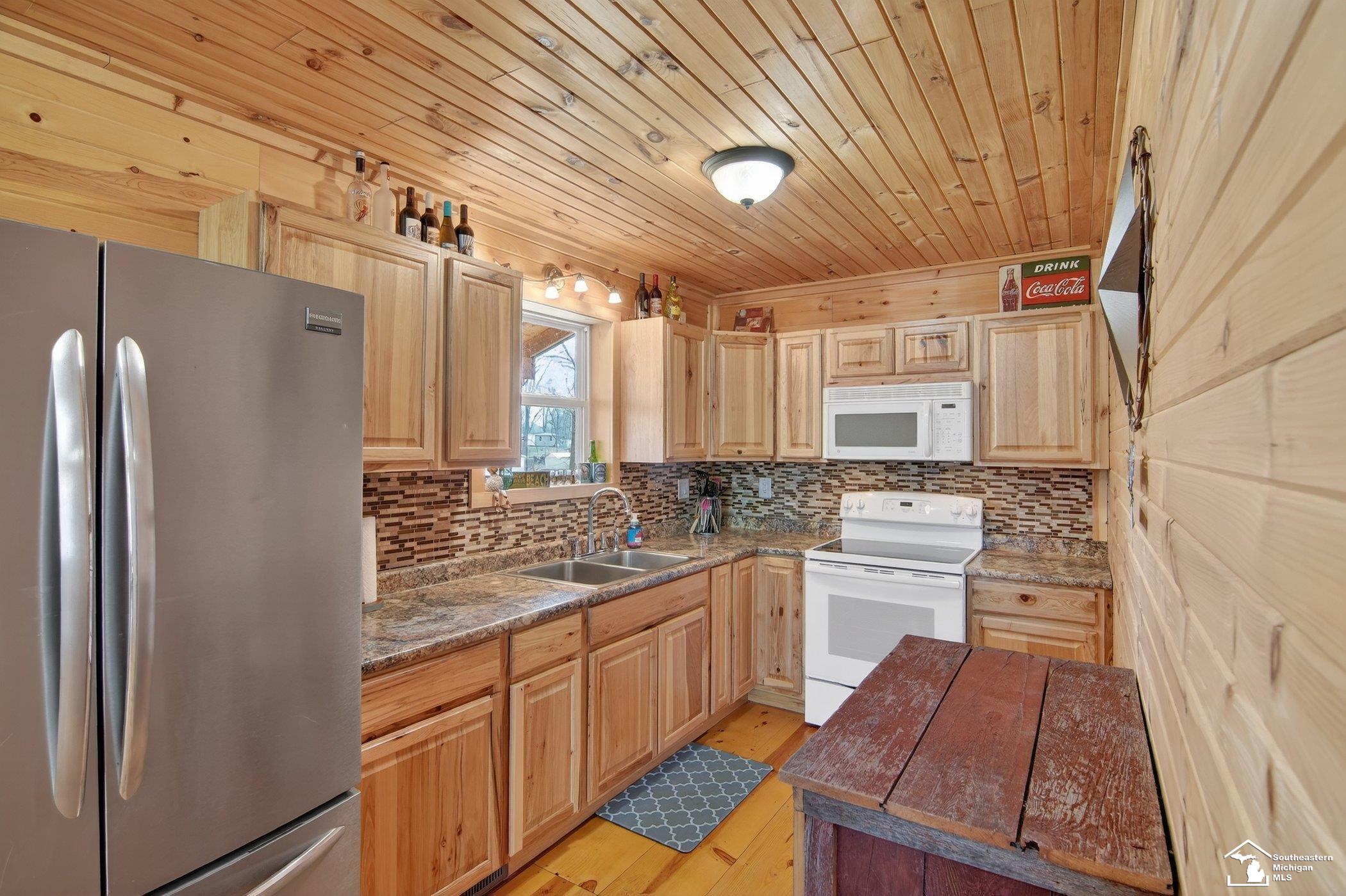 property viewer photo 10