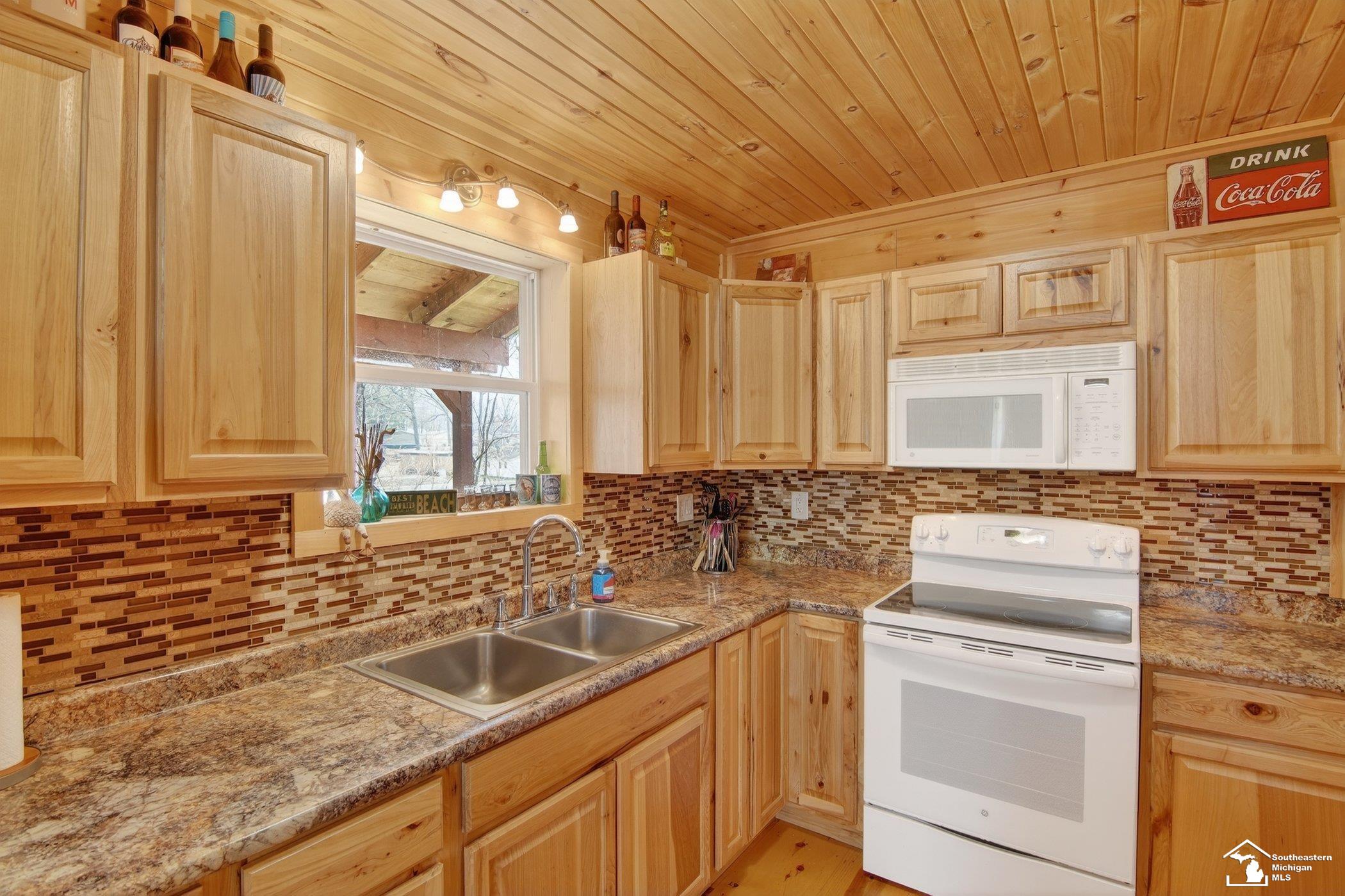 property viewer photo 11