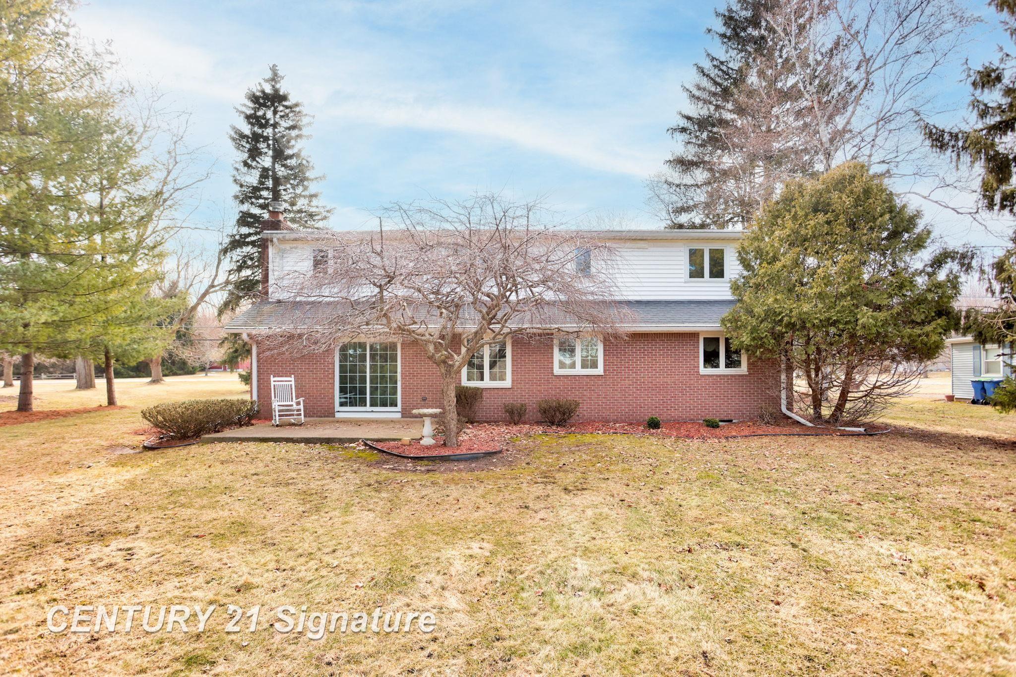 main property photo 37