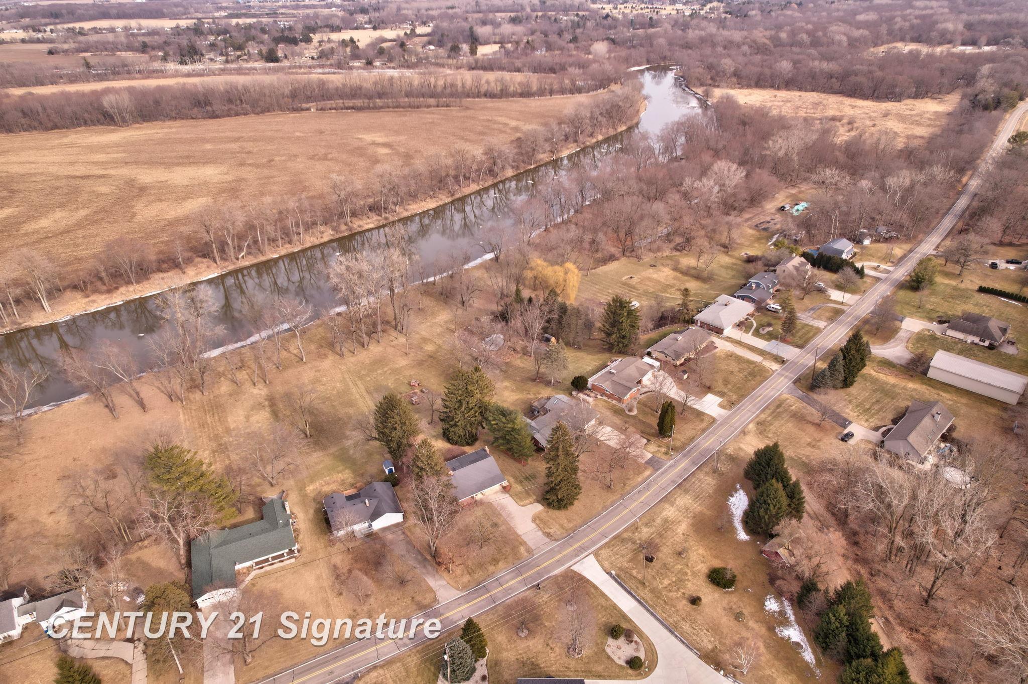 main property photo 47