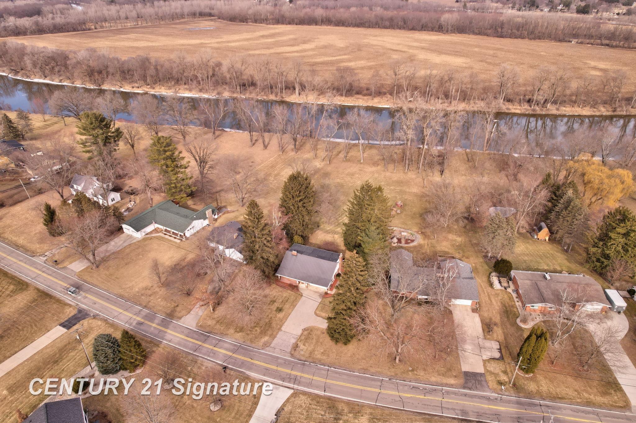 main property photo 49