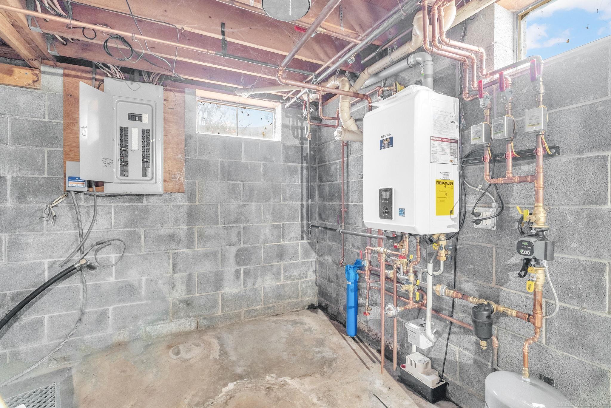 main property photo 24