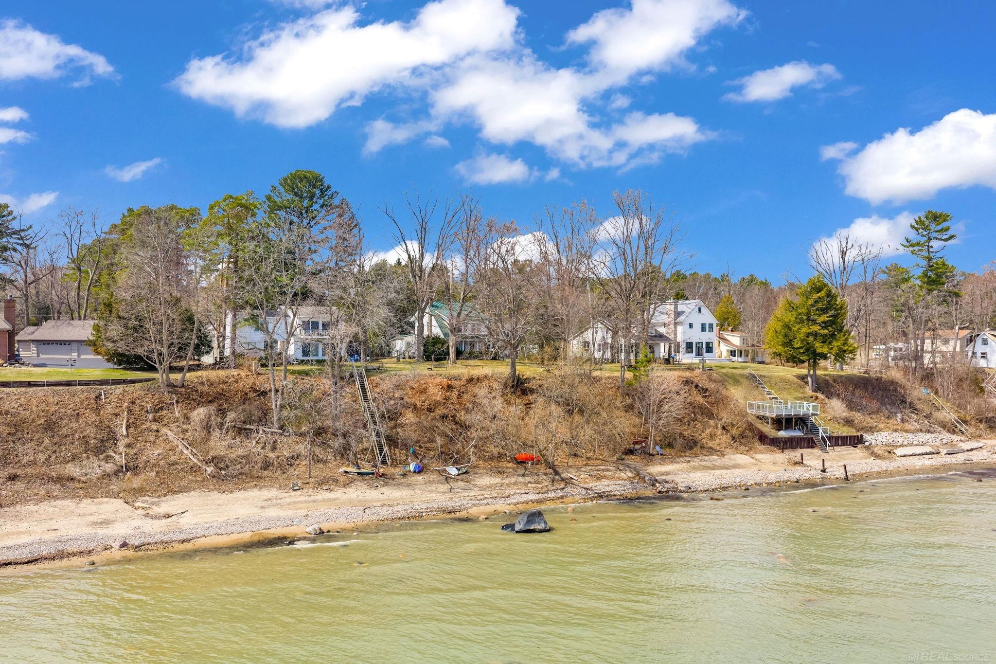 main property photo 61