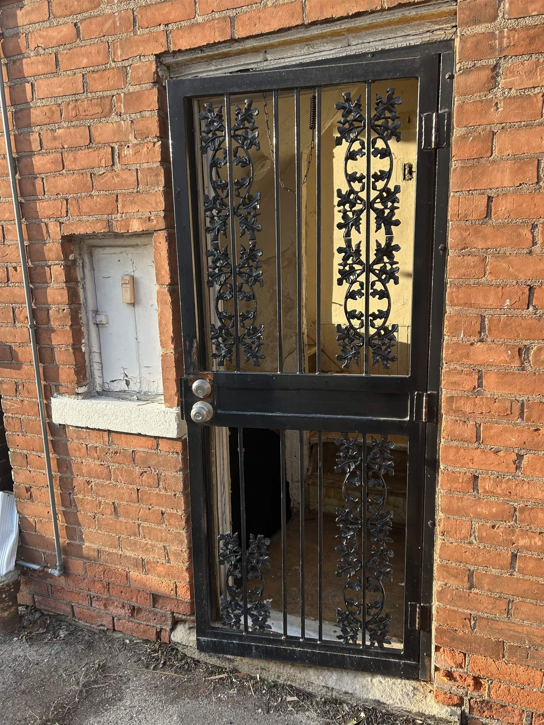 main property photo 12
