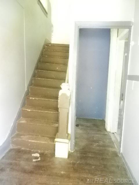 property viewer photo 6
