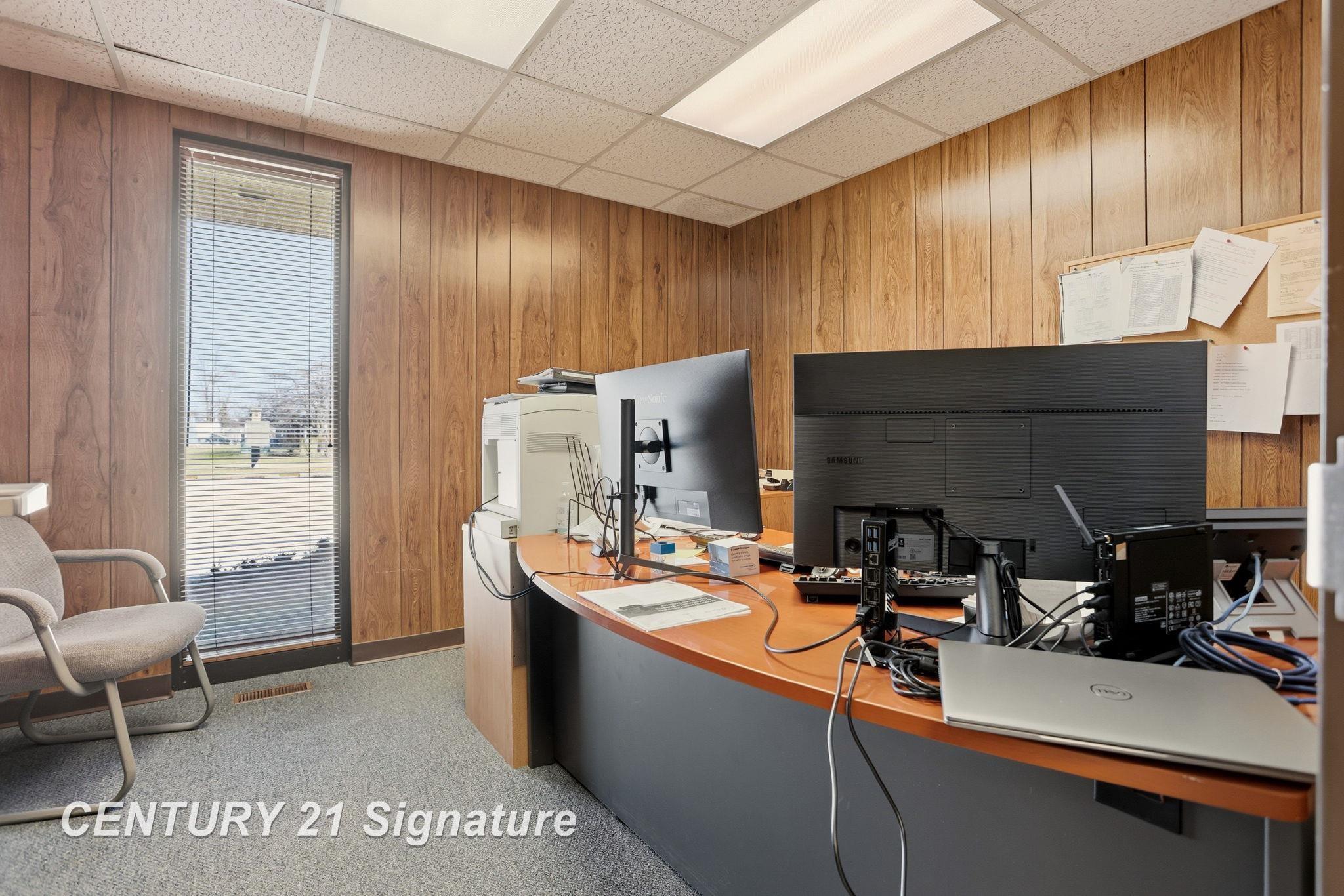 main property photo 32