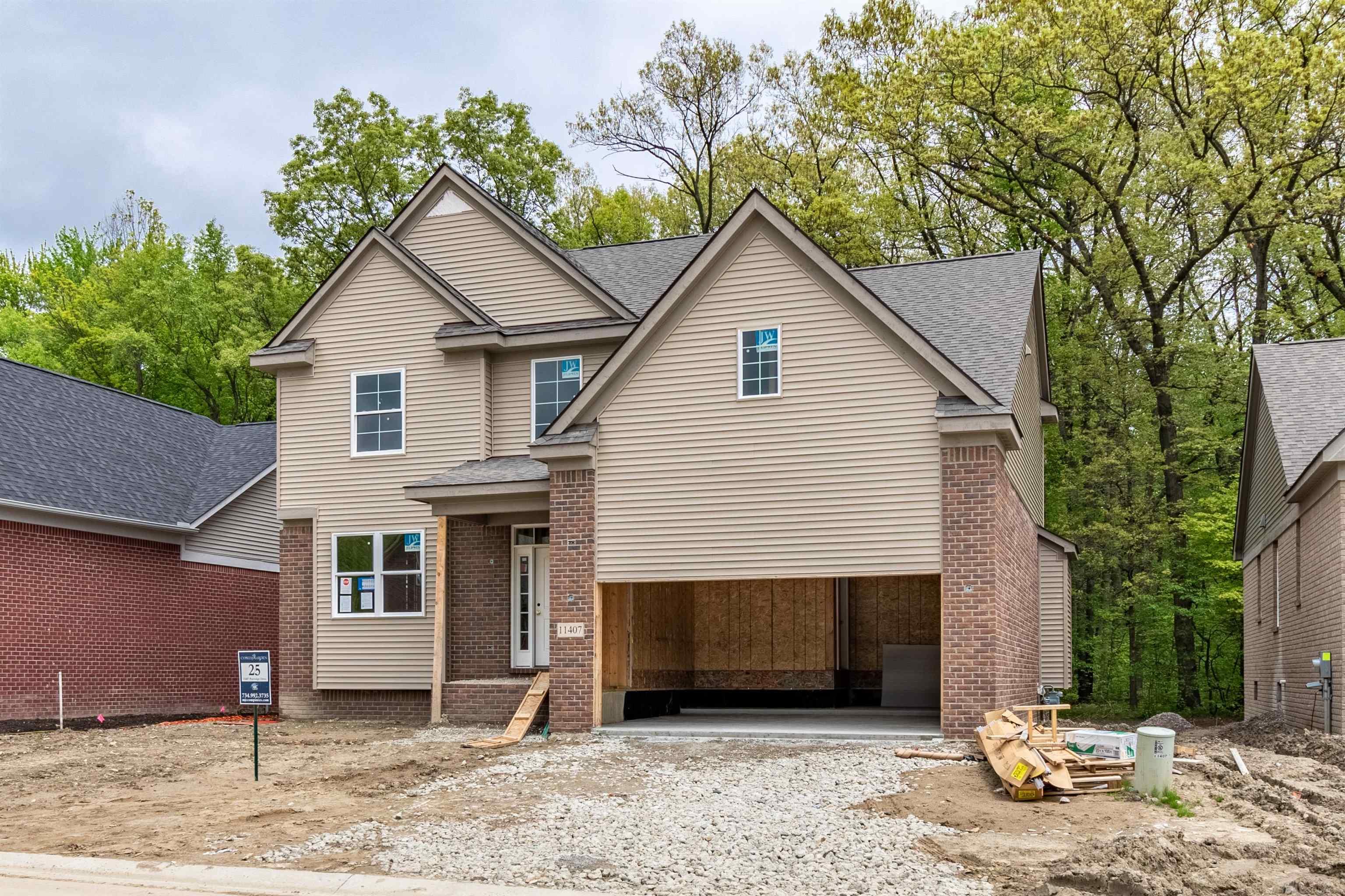 main property photo 5