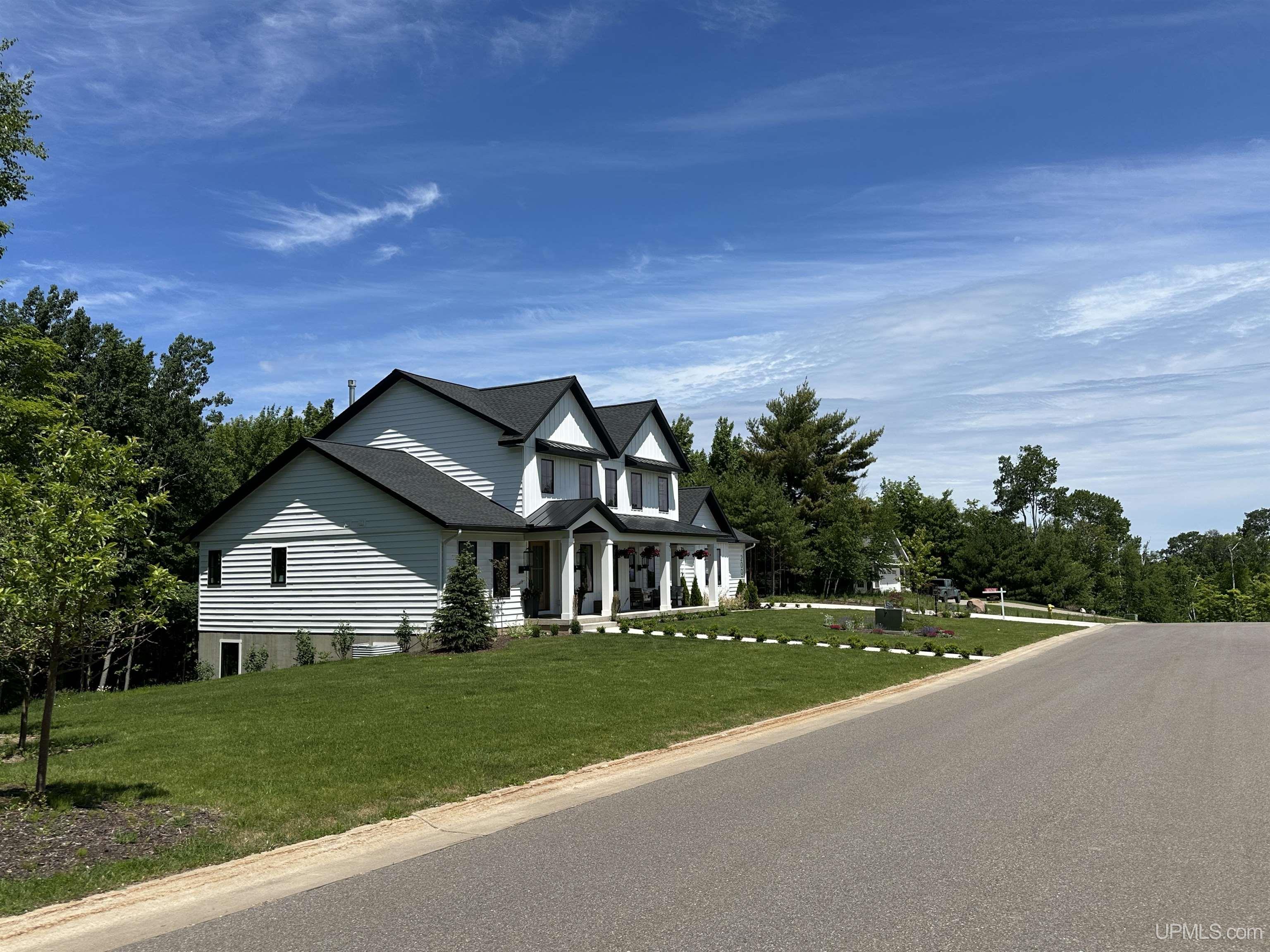 main property photo 95