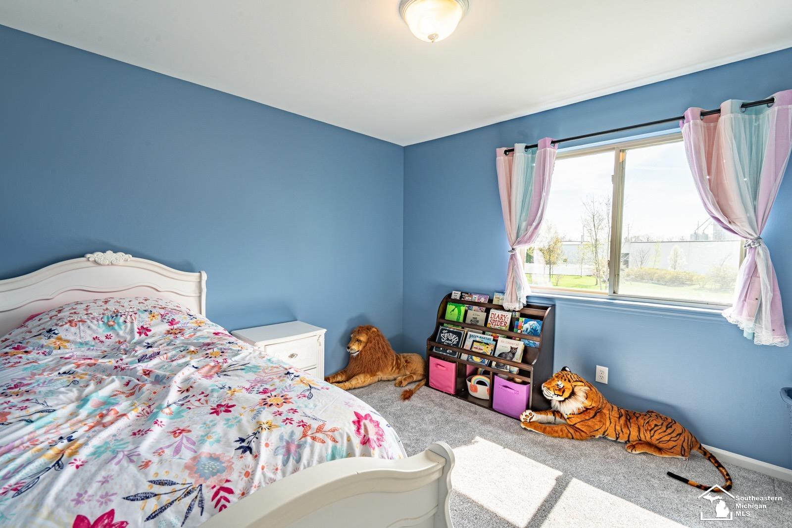 main property photo 16