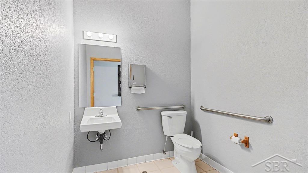 main property photo 12