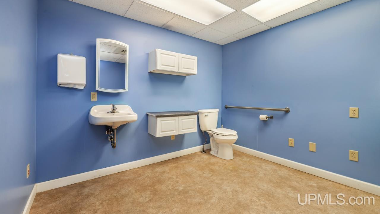 main property photo 21