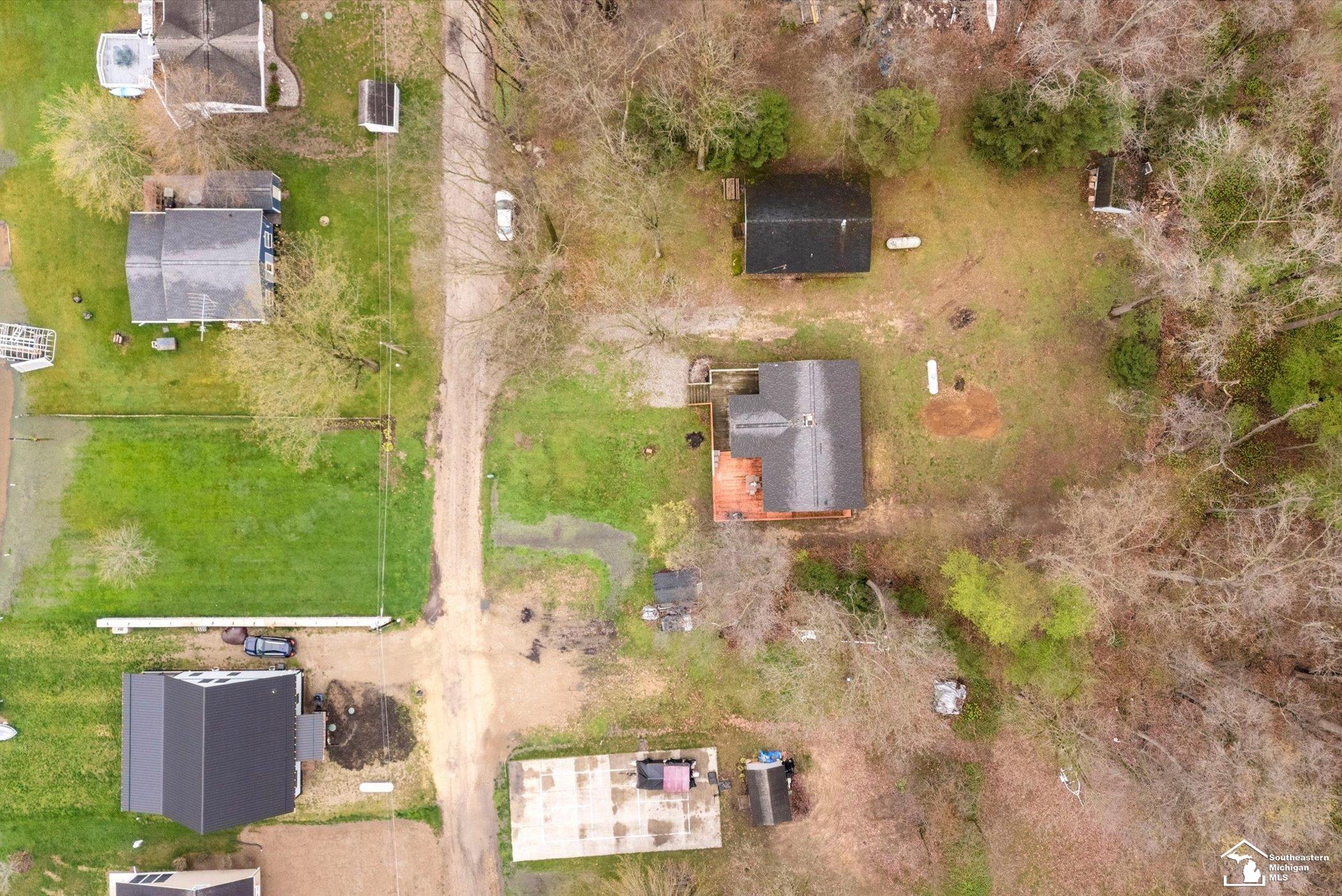 main property photo 31