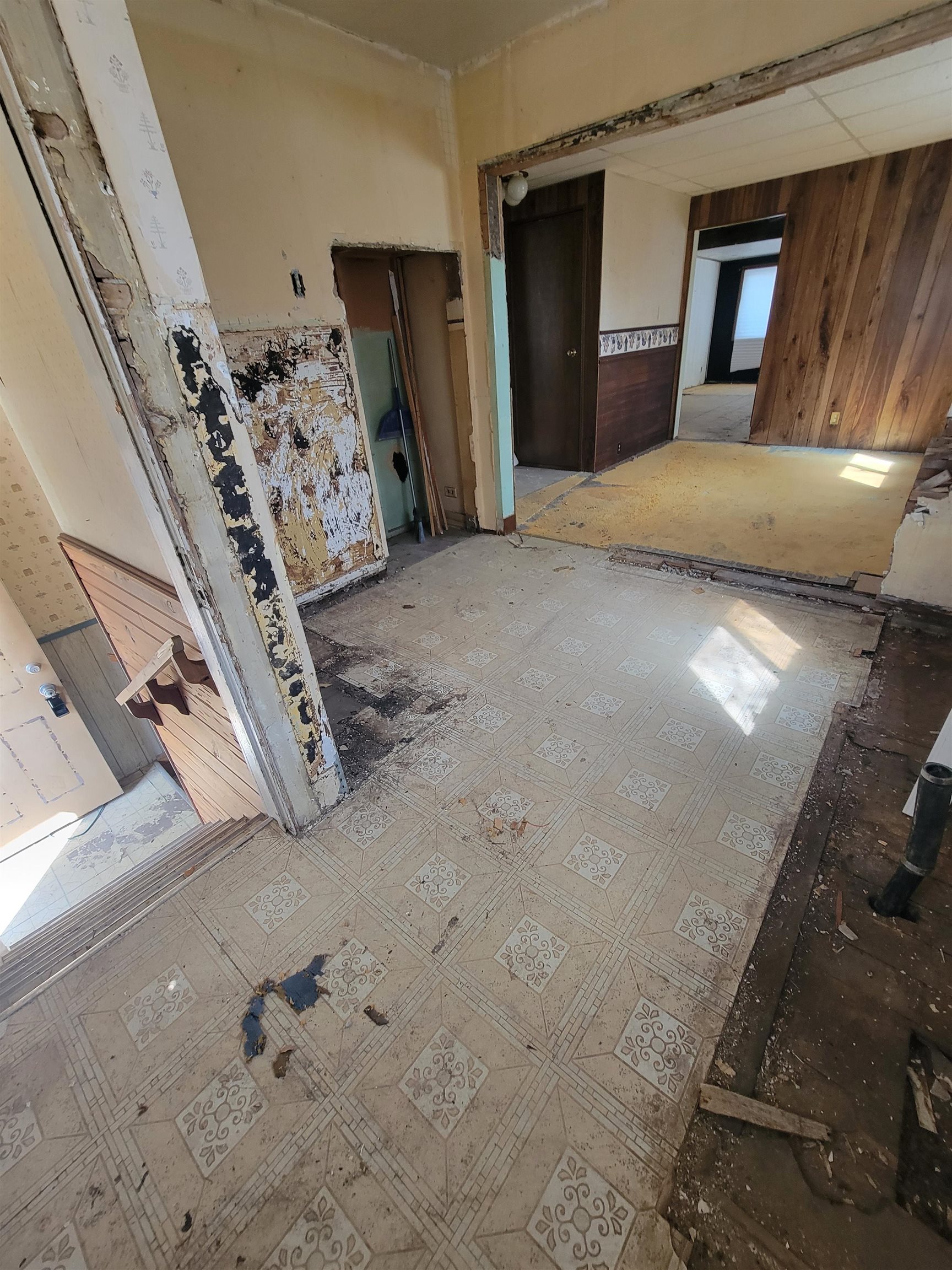 main property photo 17