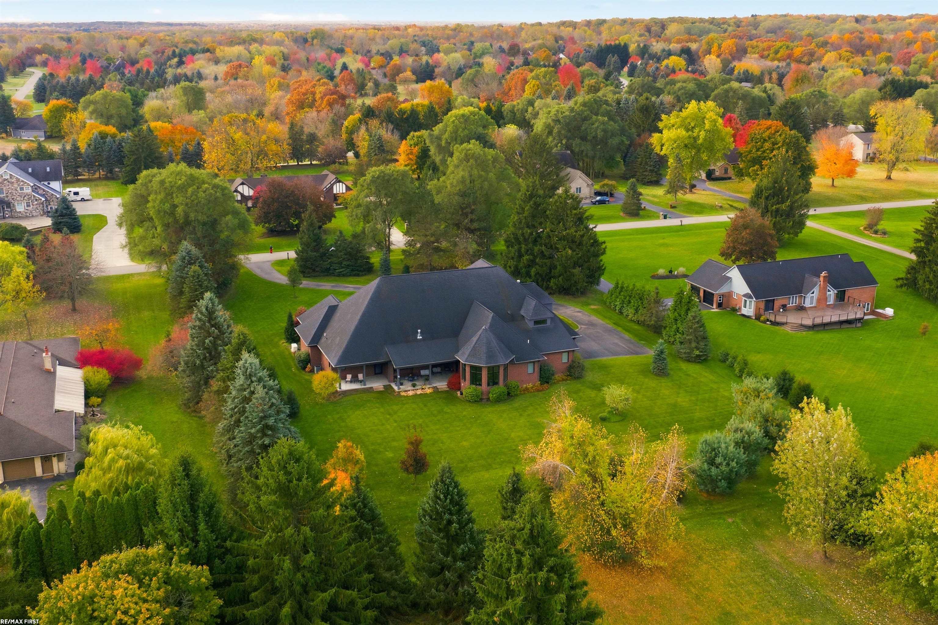 main property photo 10