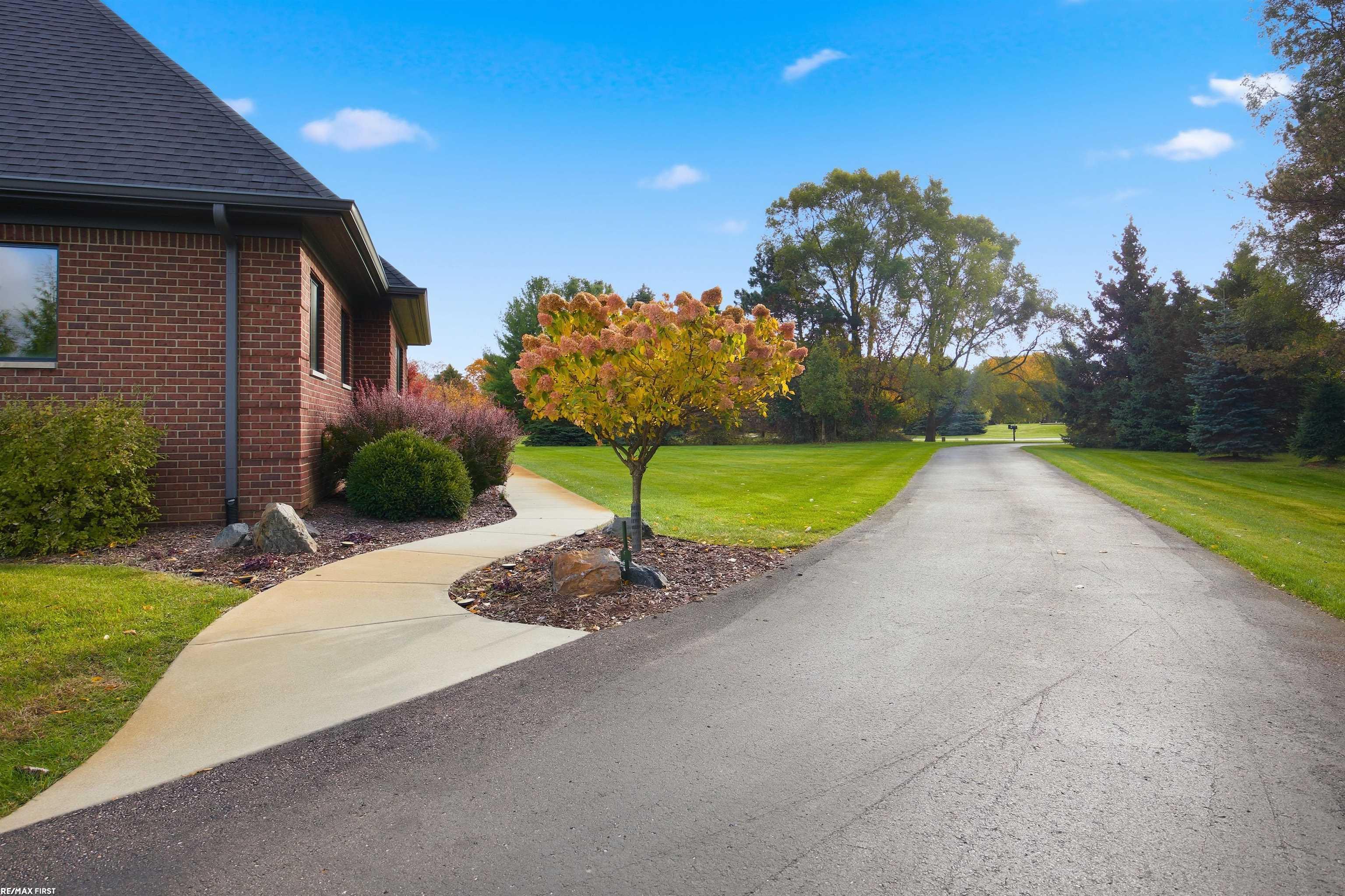 main property photo 70