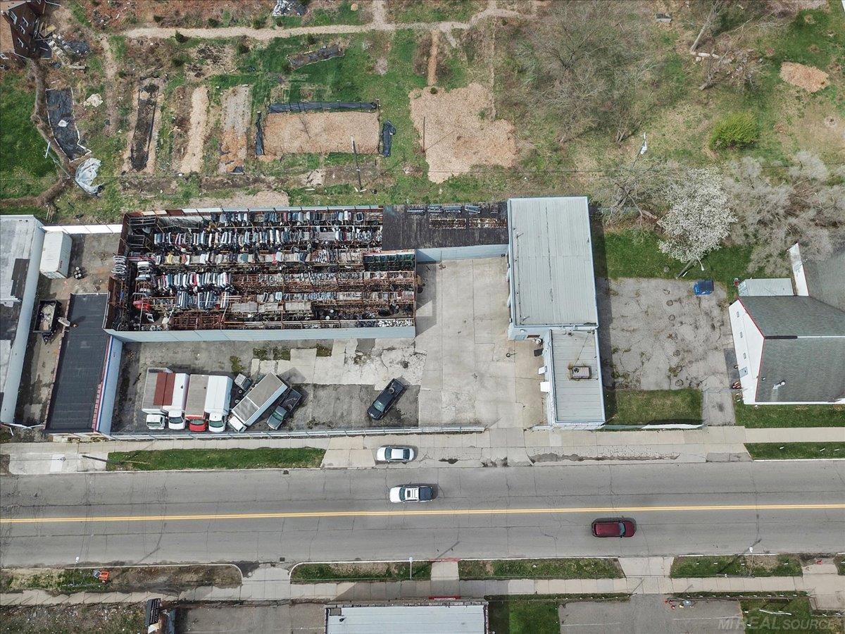 main property photo 19