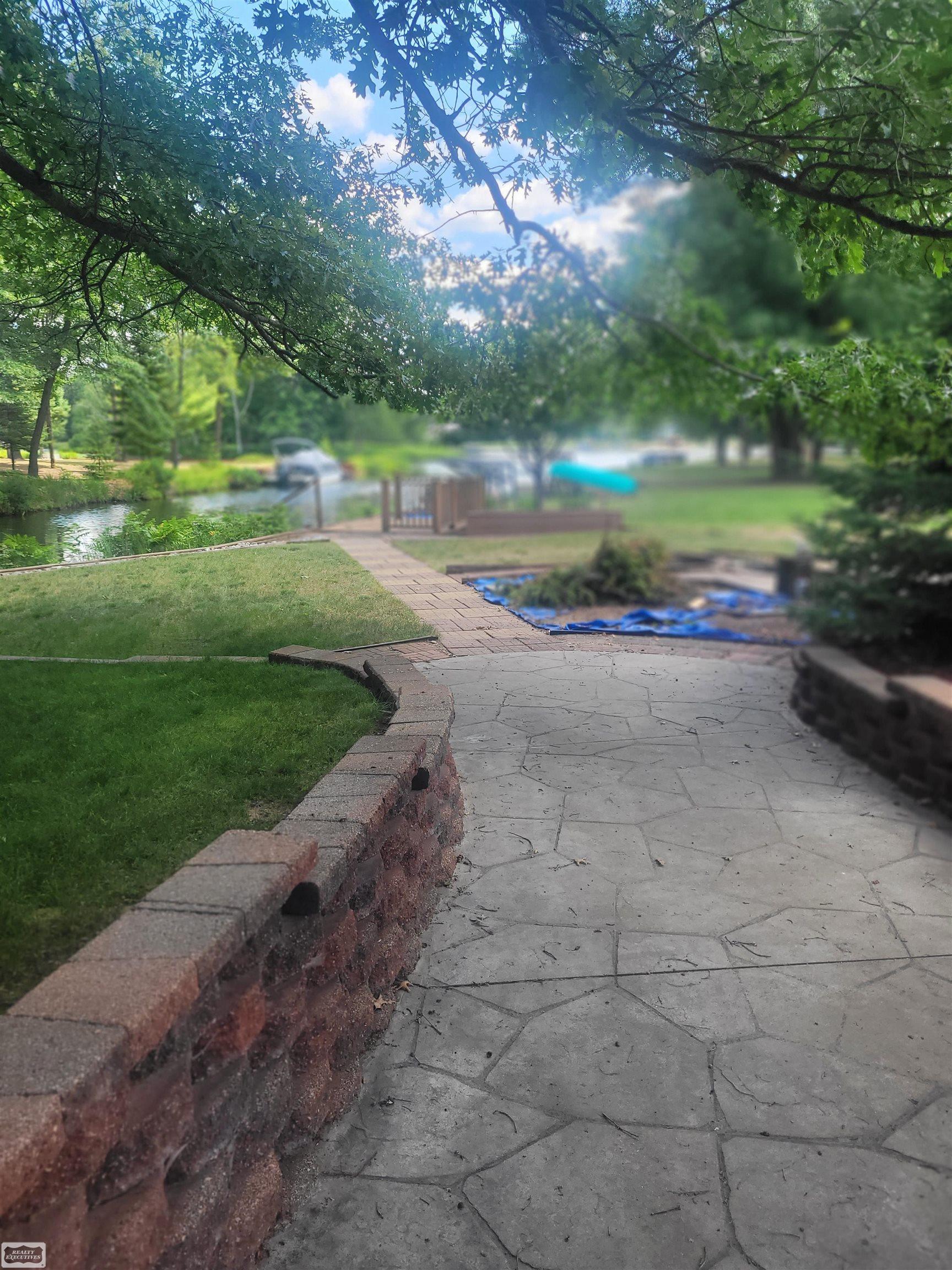 main property photo 50