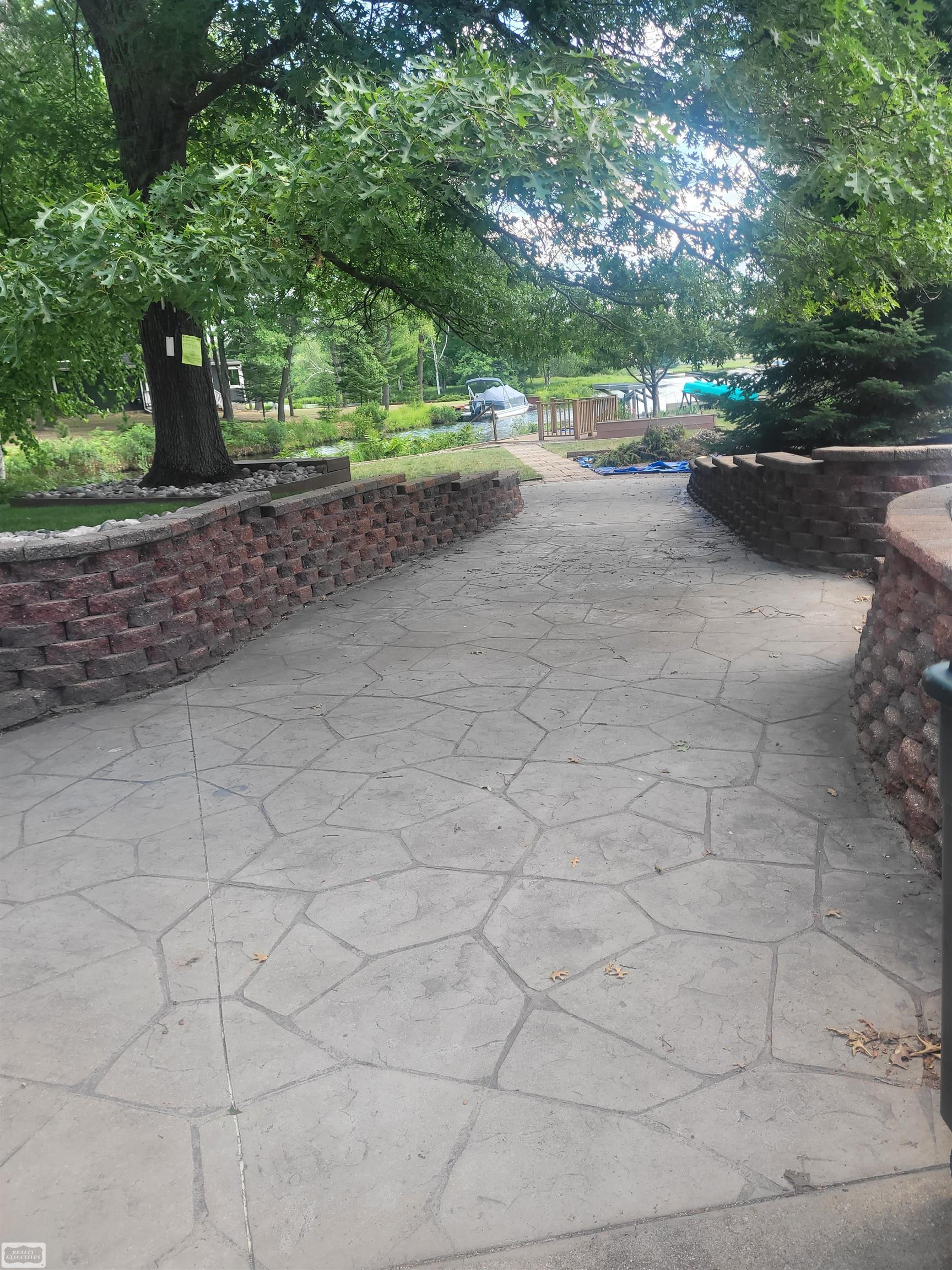 main property photo 54