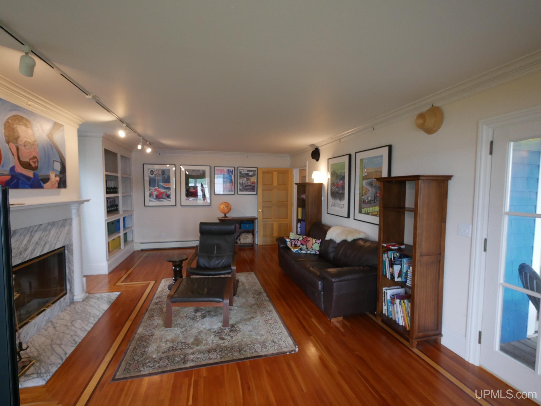 main property photo 37