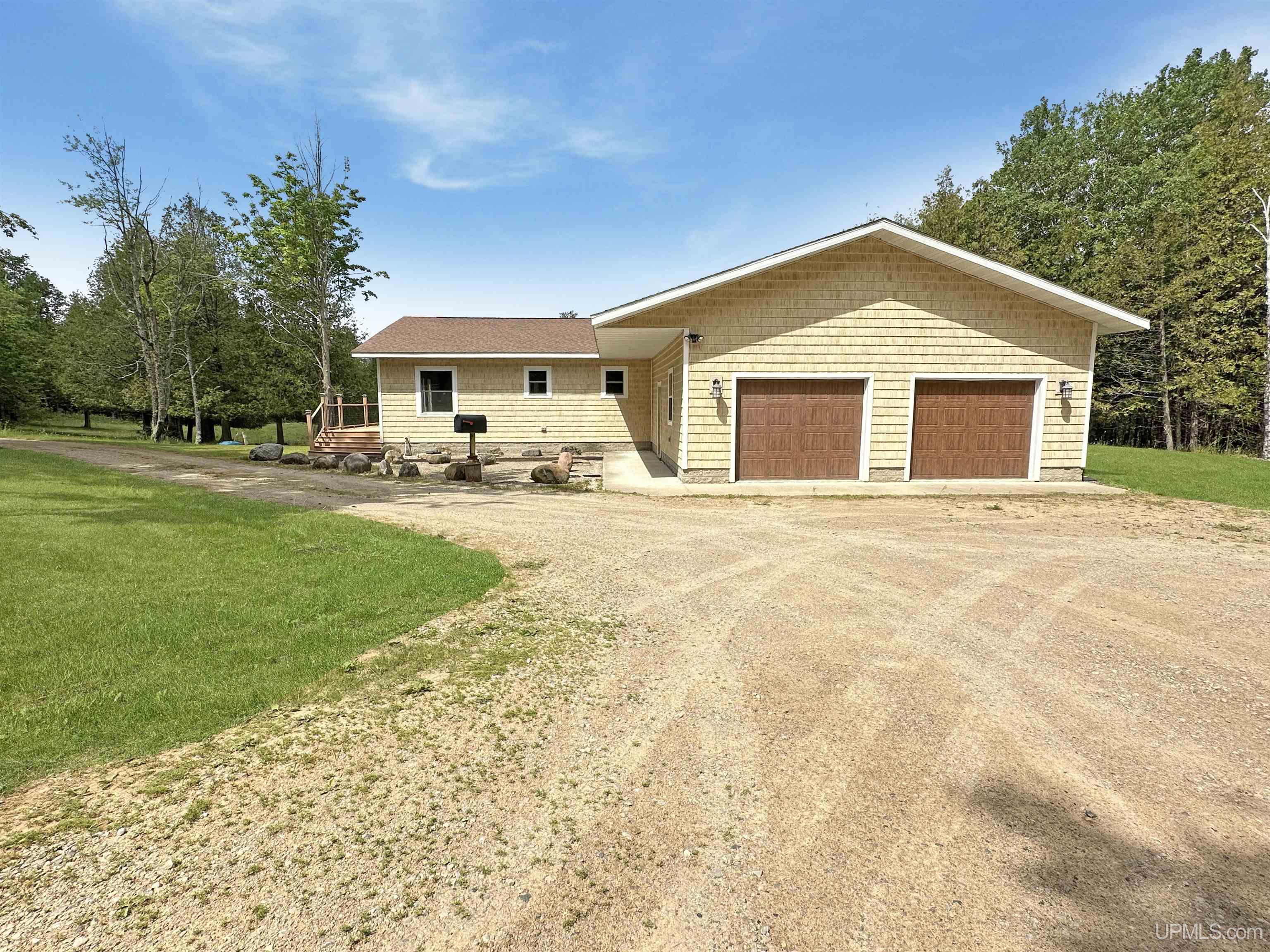 main property photo 0