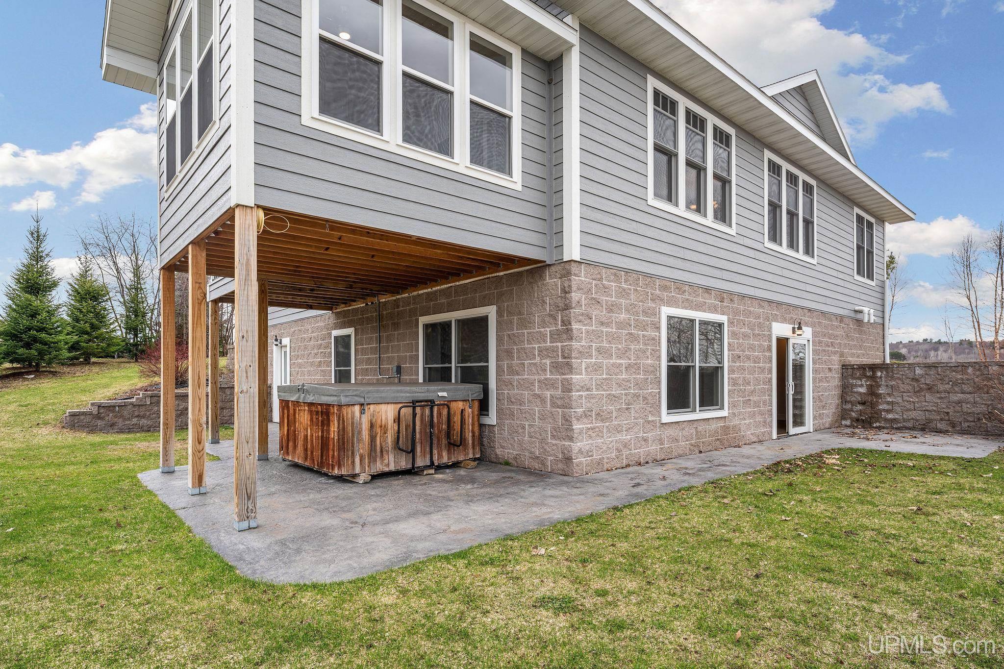 main property photo 60