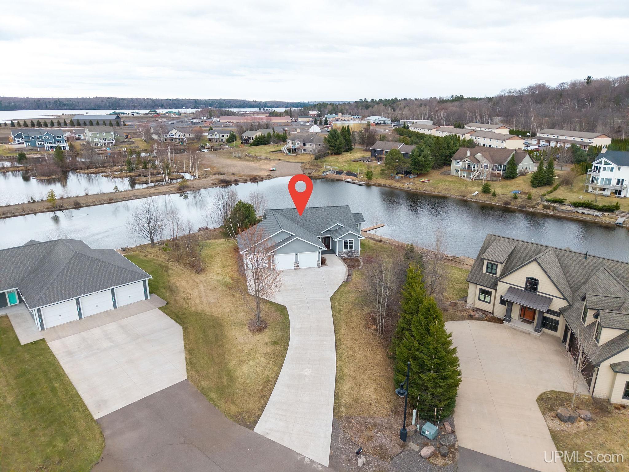 main property photo 78