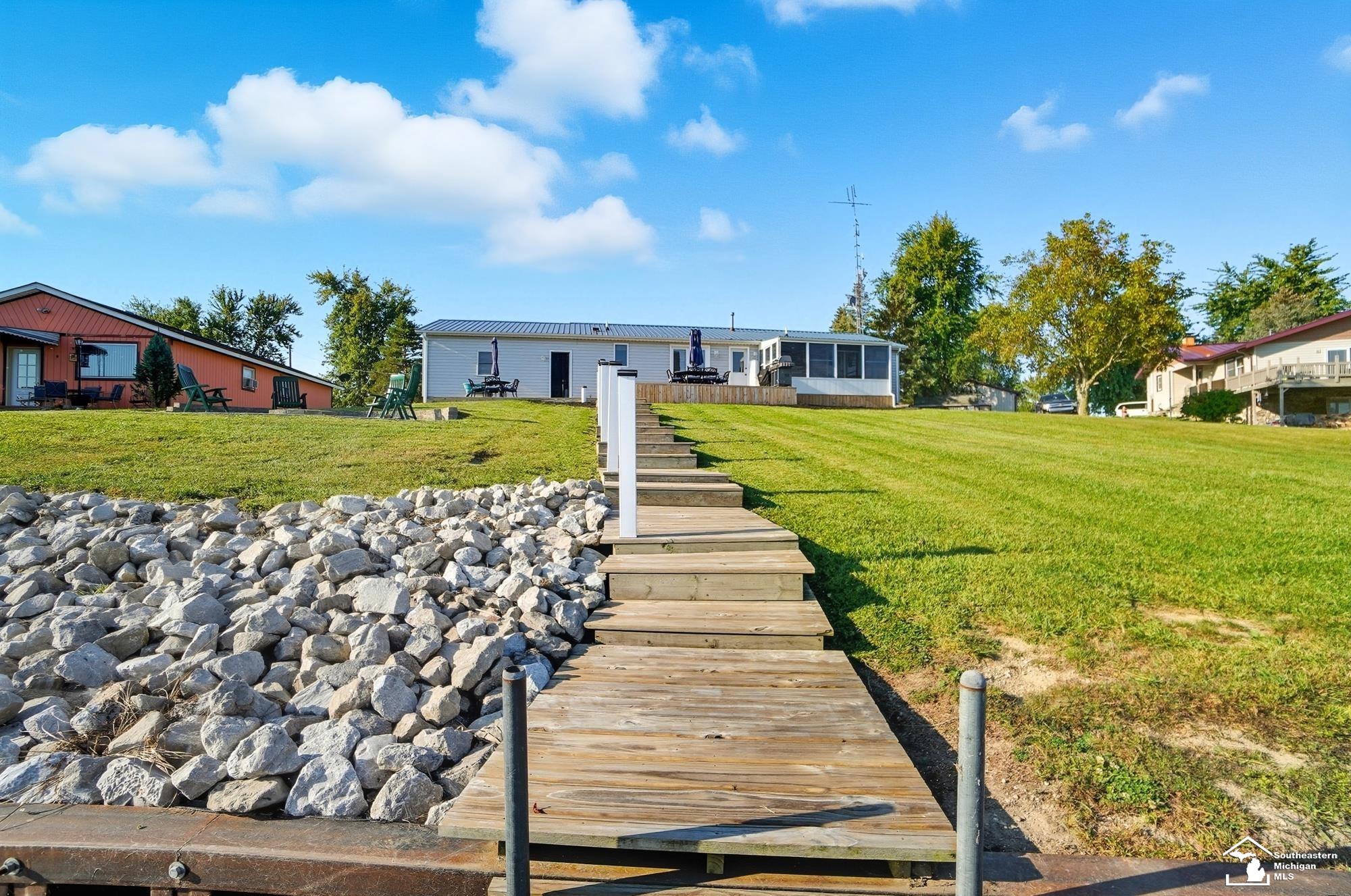 main property photo 44