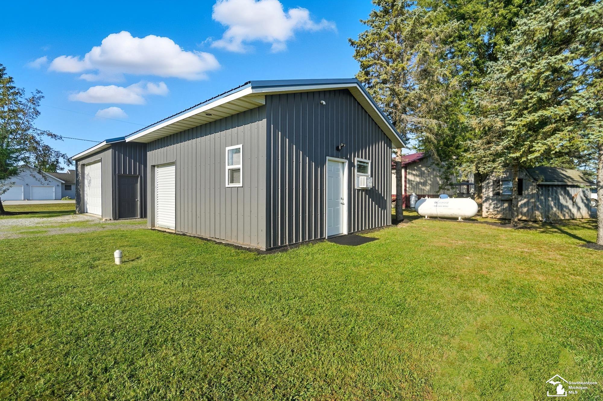 main property photo 54