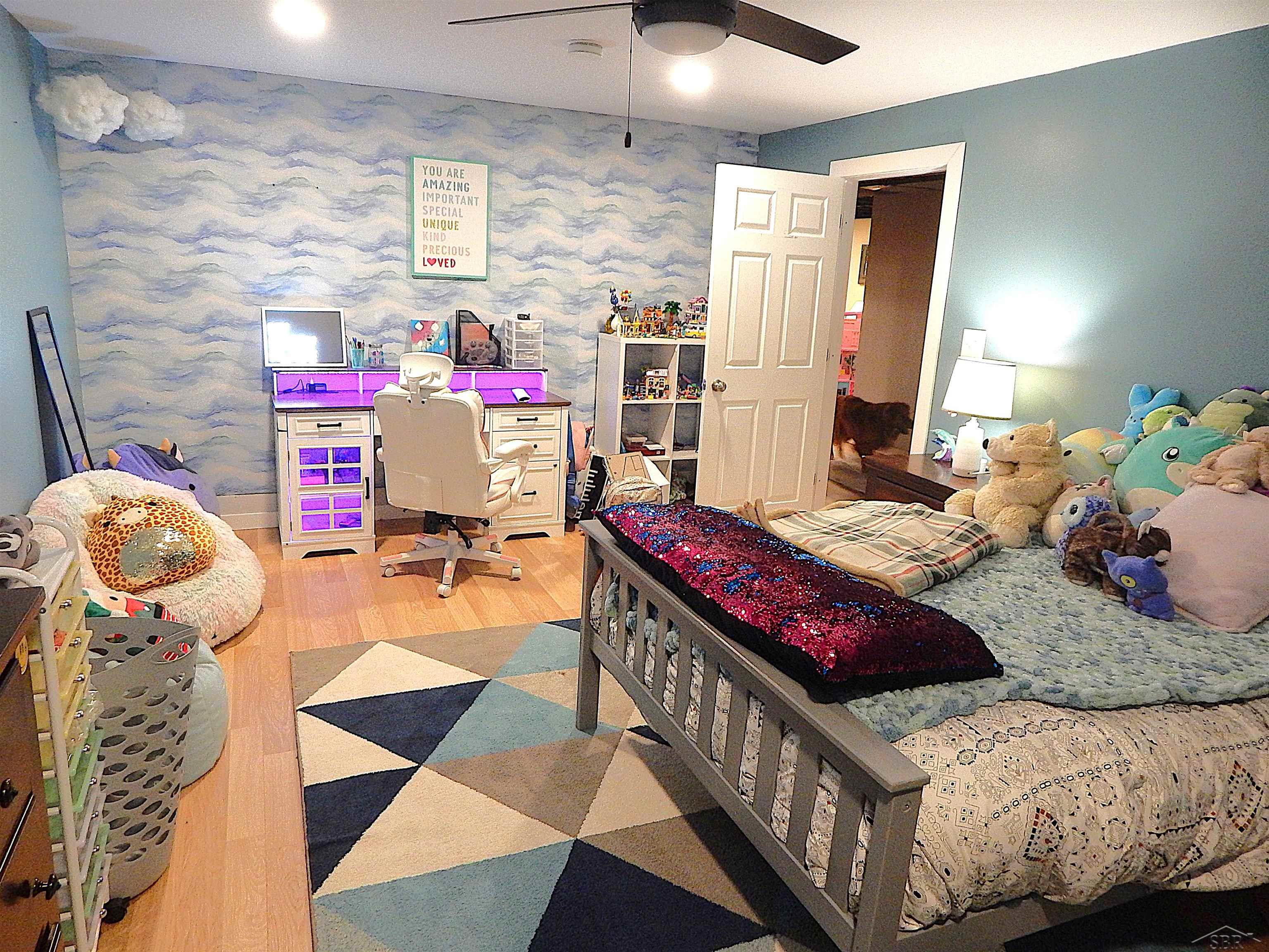 main property photo 16