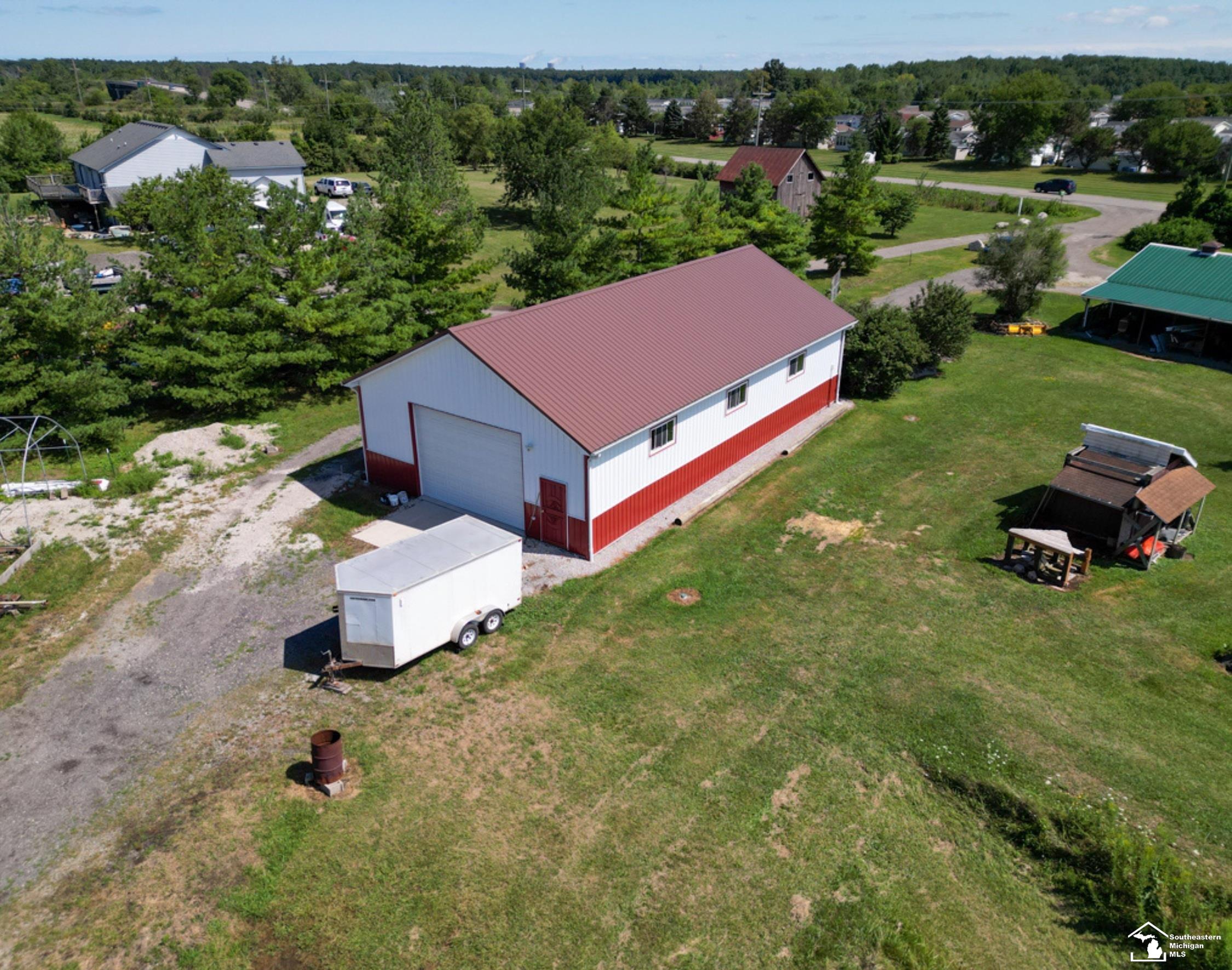 main property photo 39