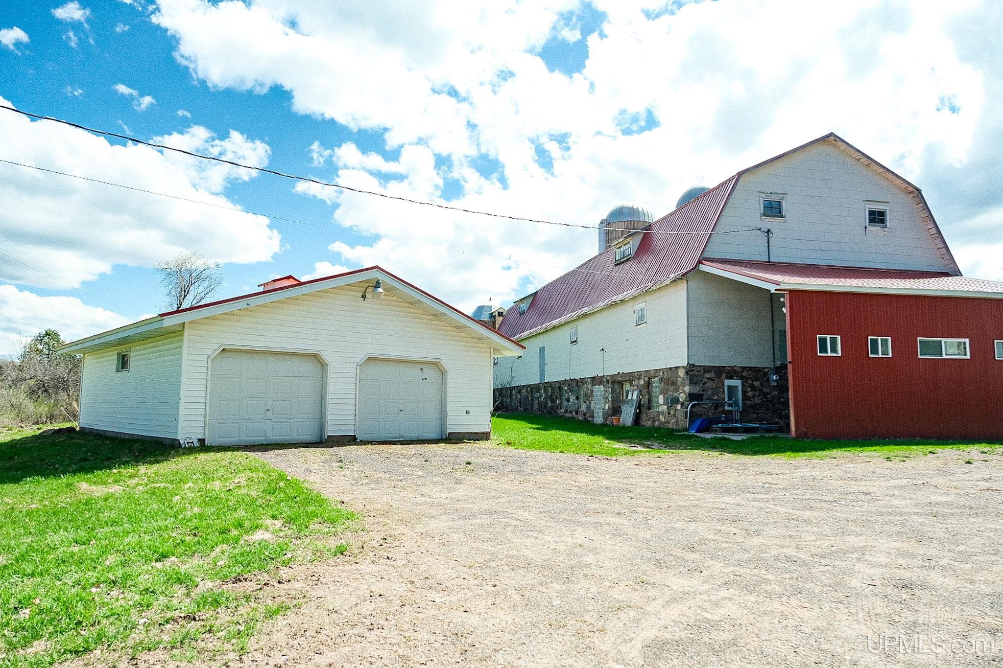 main property photo 65