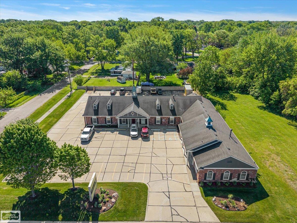 main property photo 7