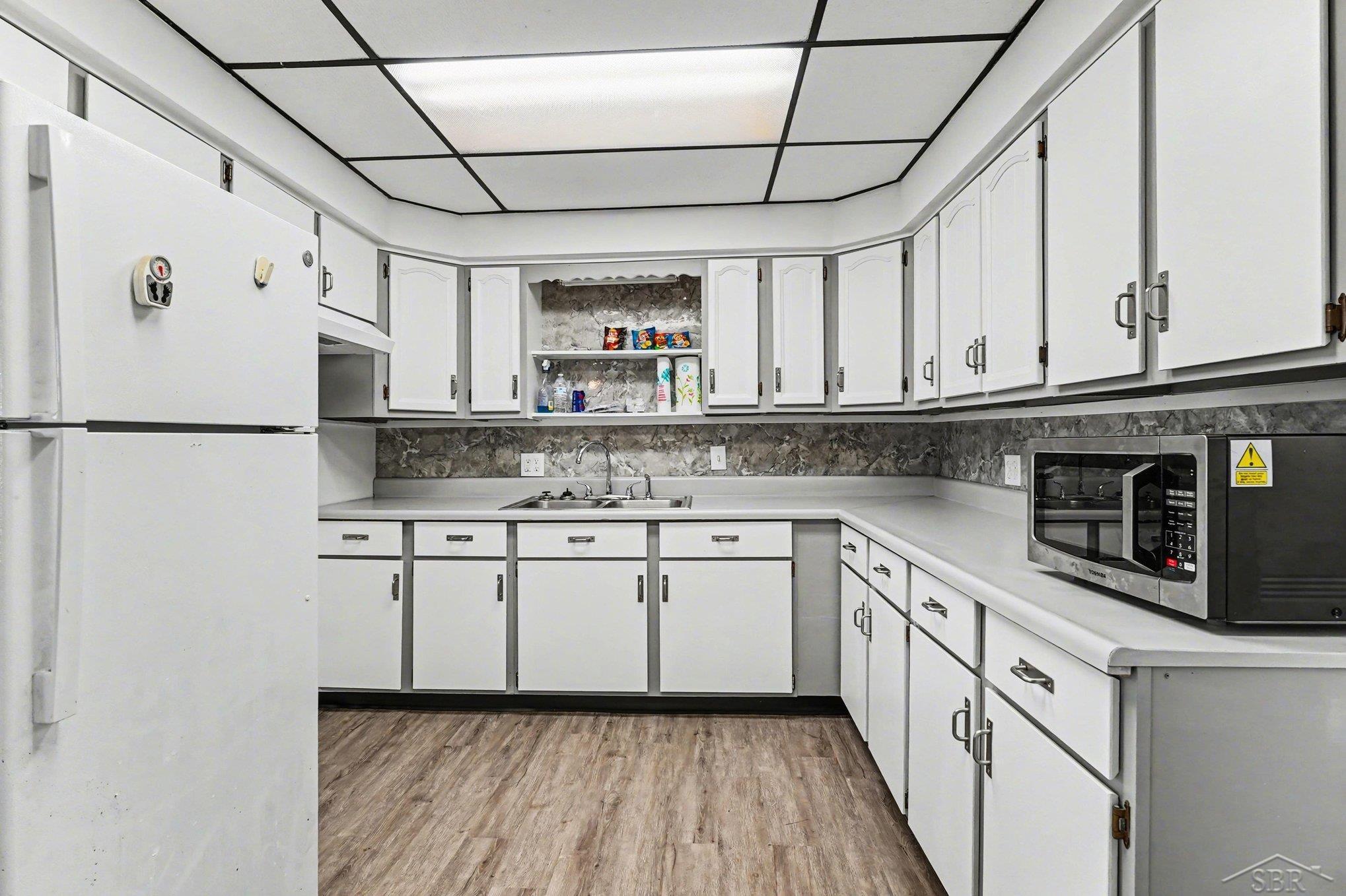 main property photo 21