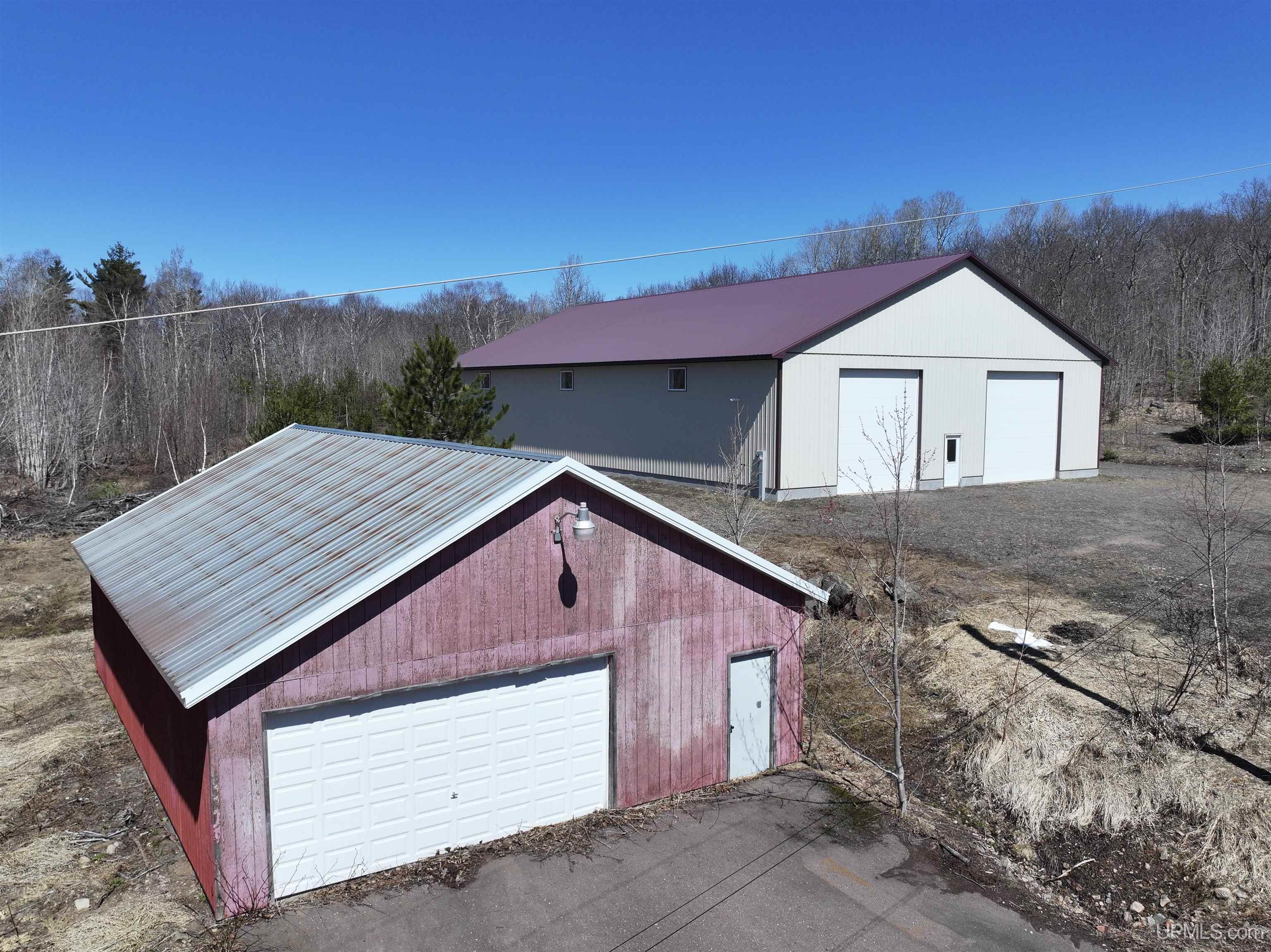main property photo 14