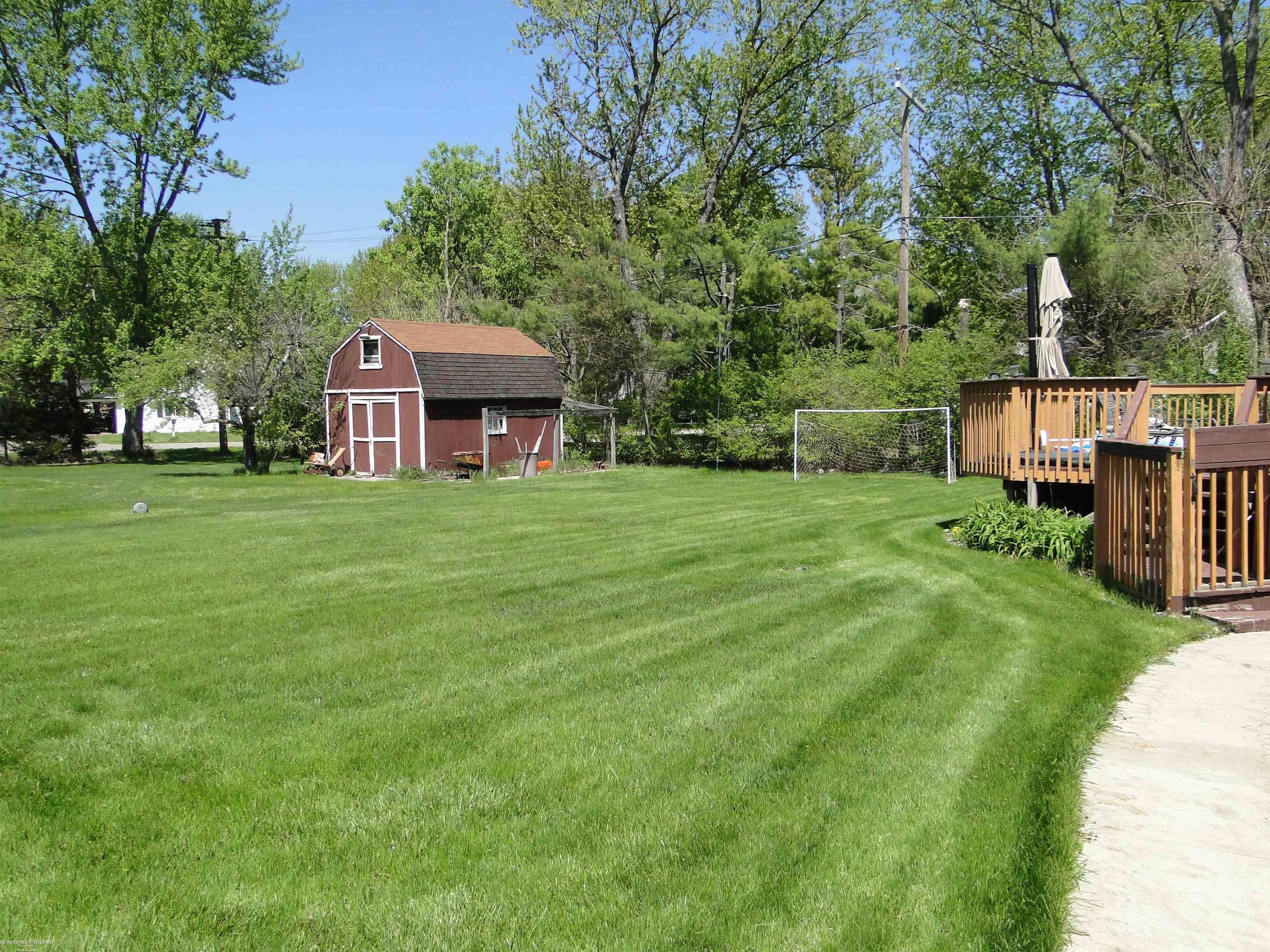 main property photo 14