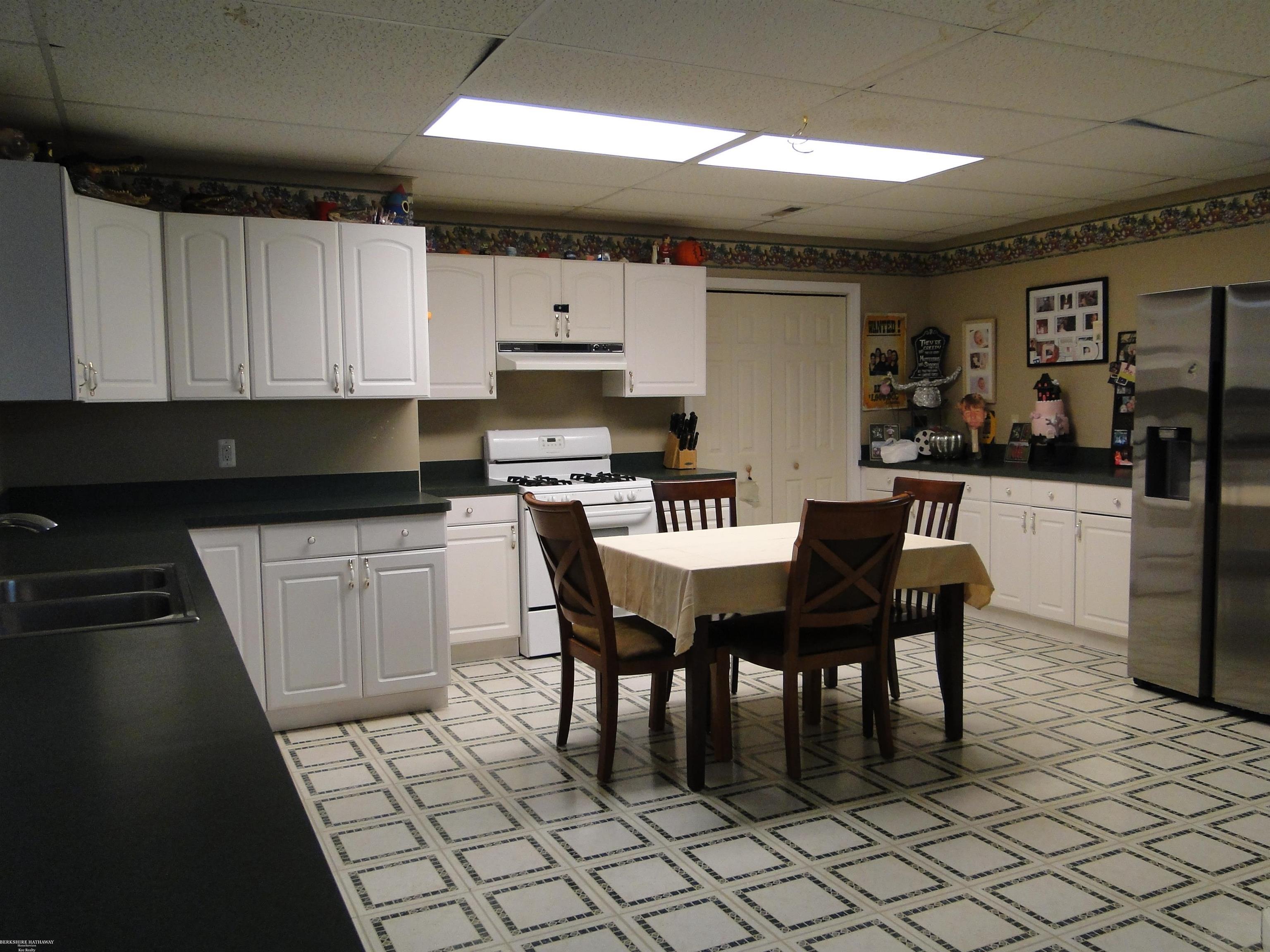 main property photo 58