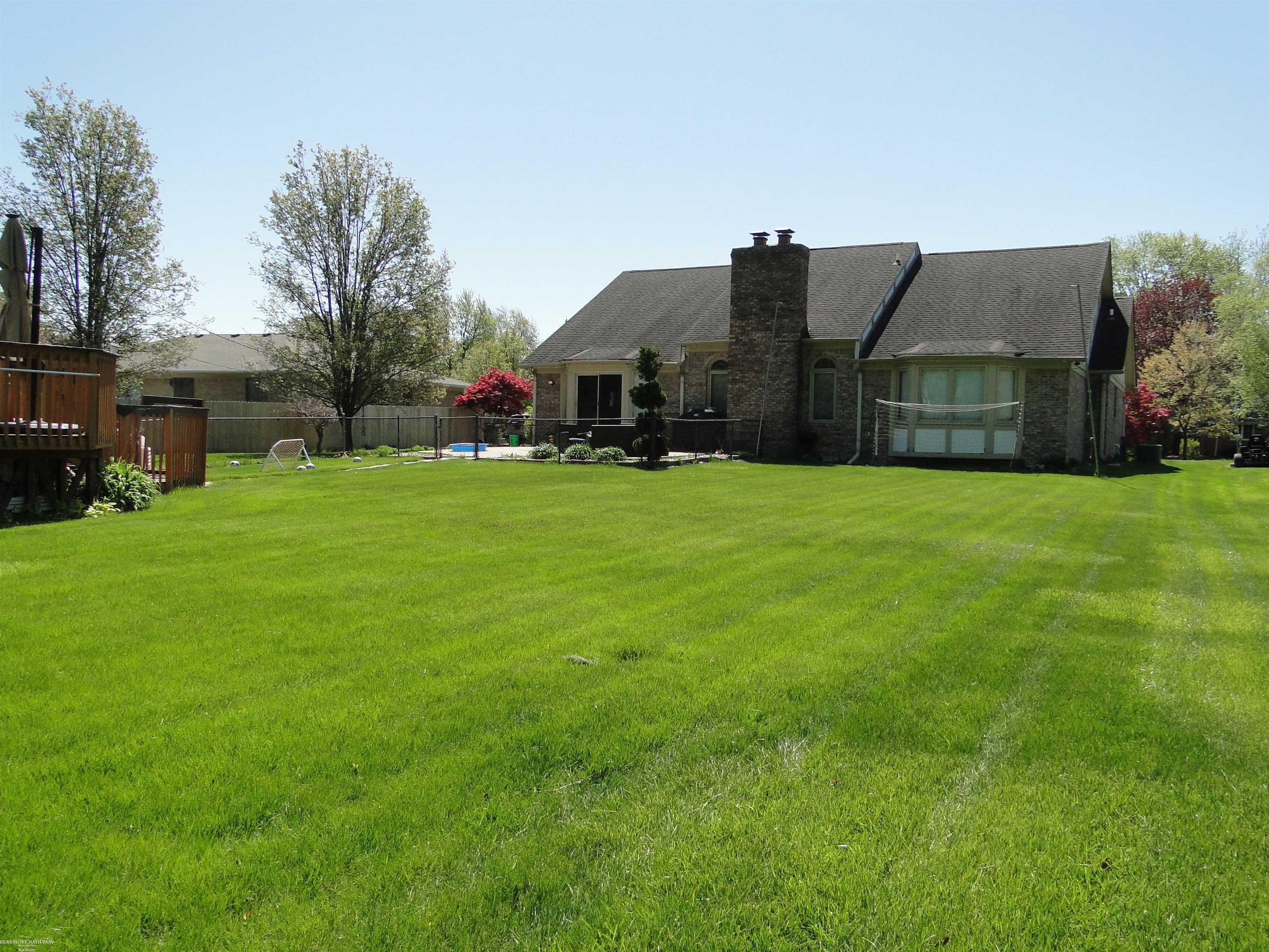 main property photo 9
