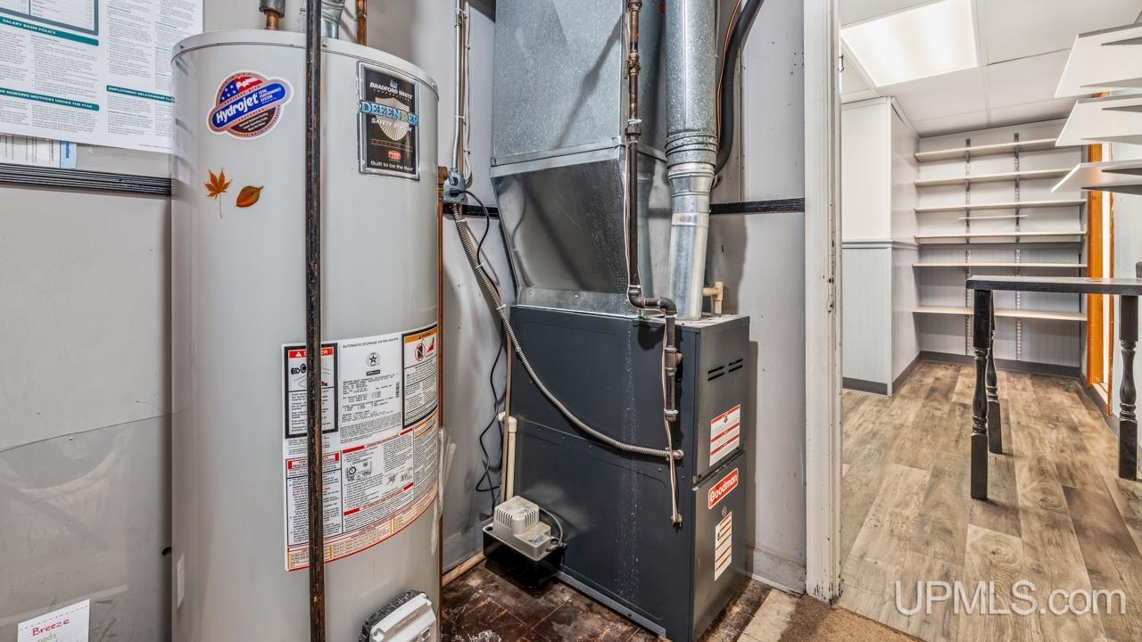 main property photo 18