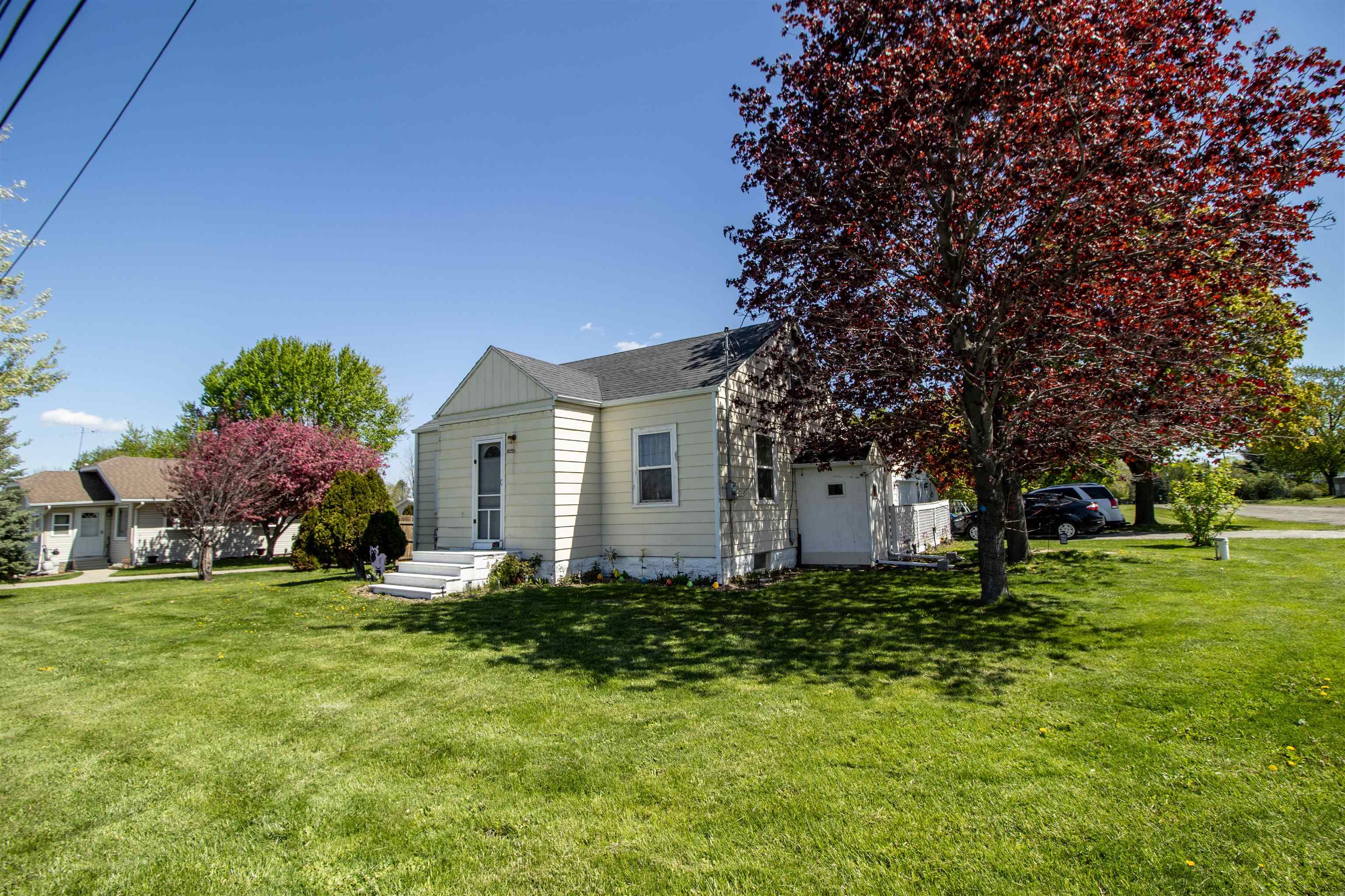 main property photo 32