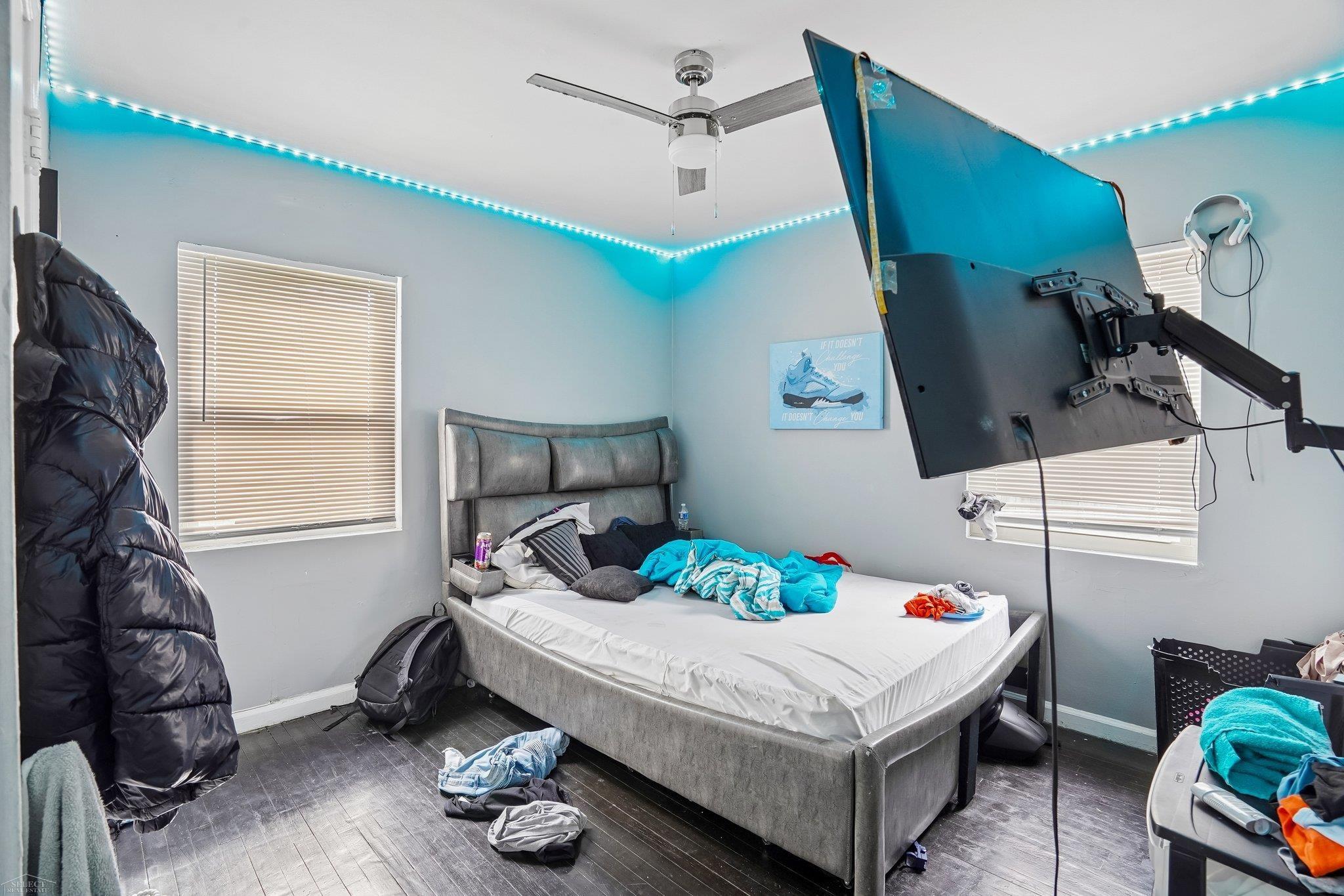 main property photo 17