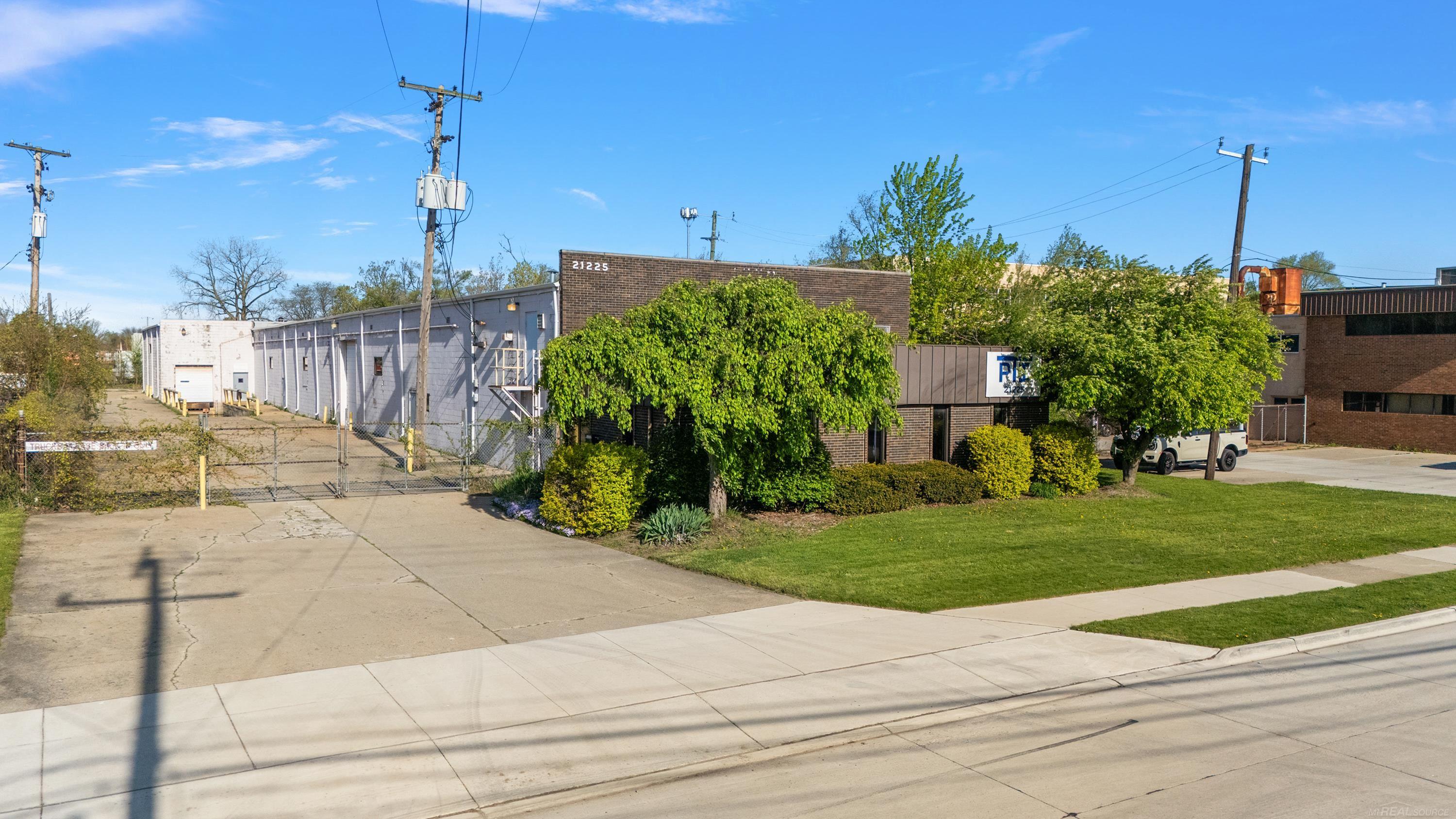 main property photo 2