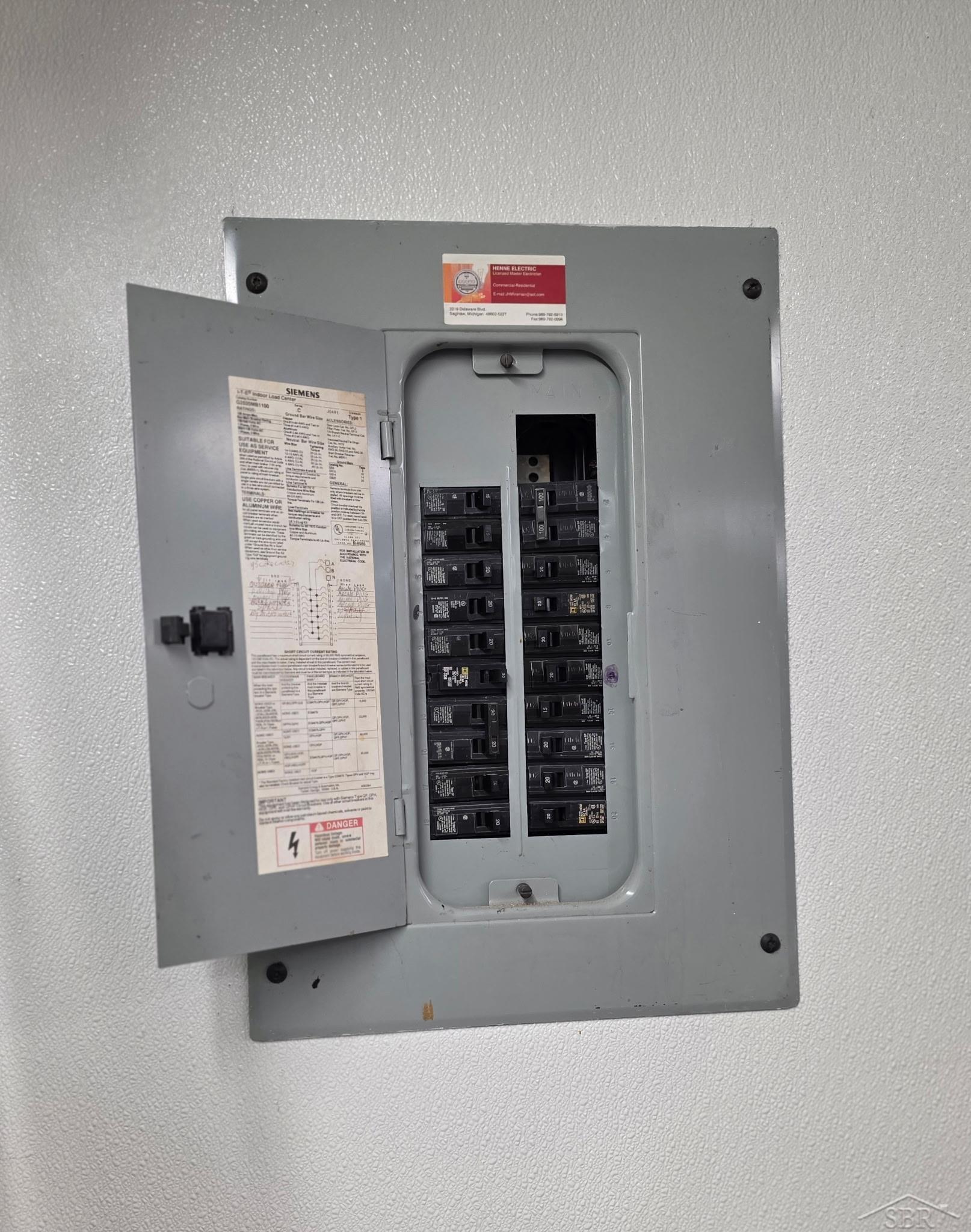 main property photo 10