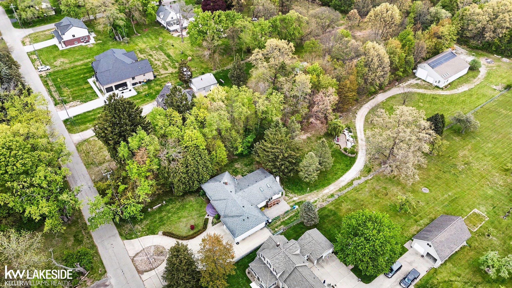 main property photo 45
