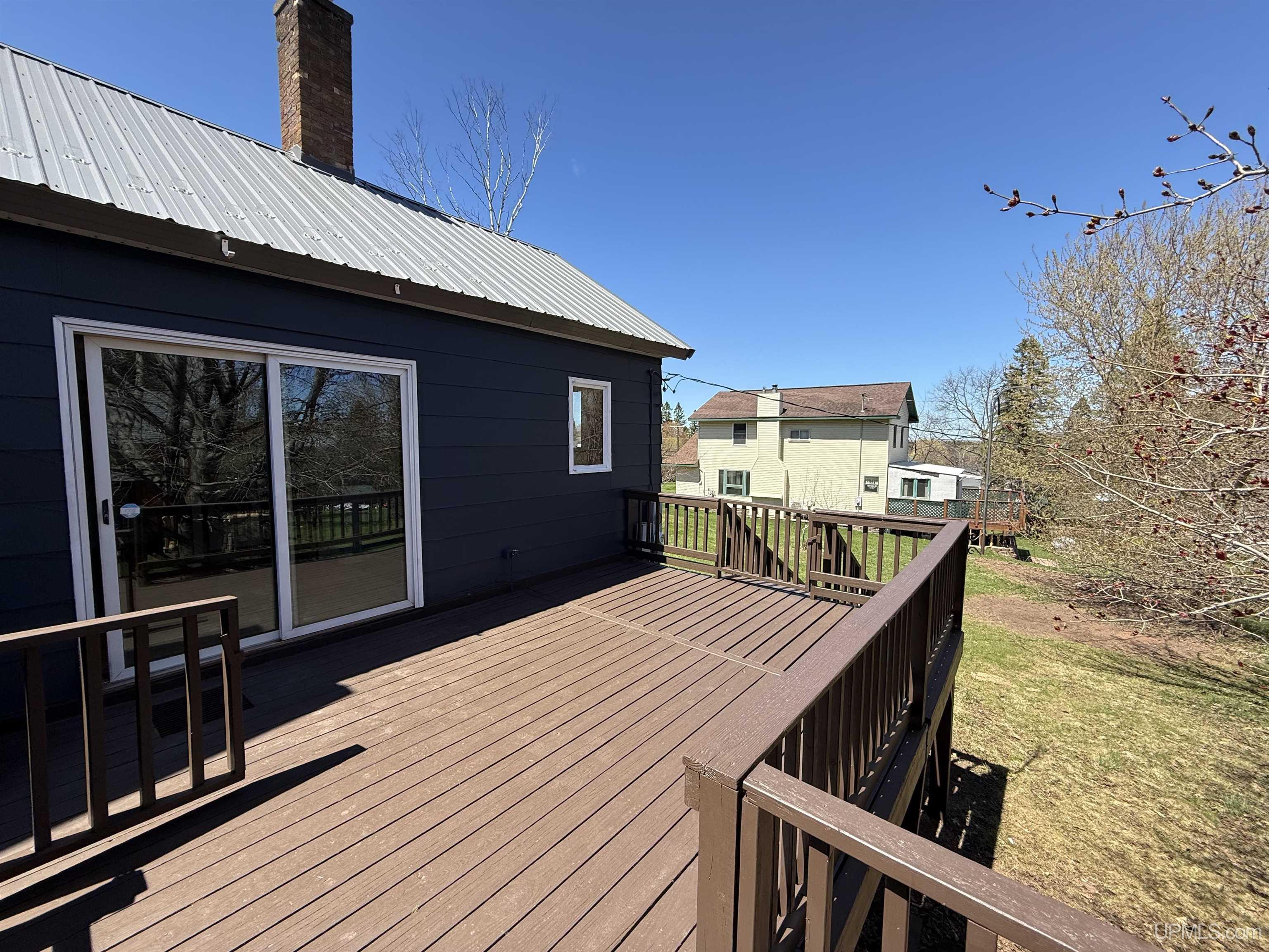main property photo 47