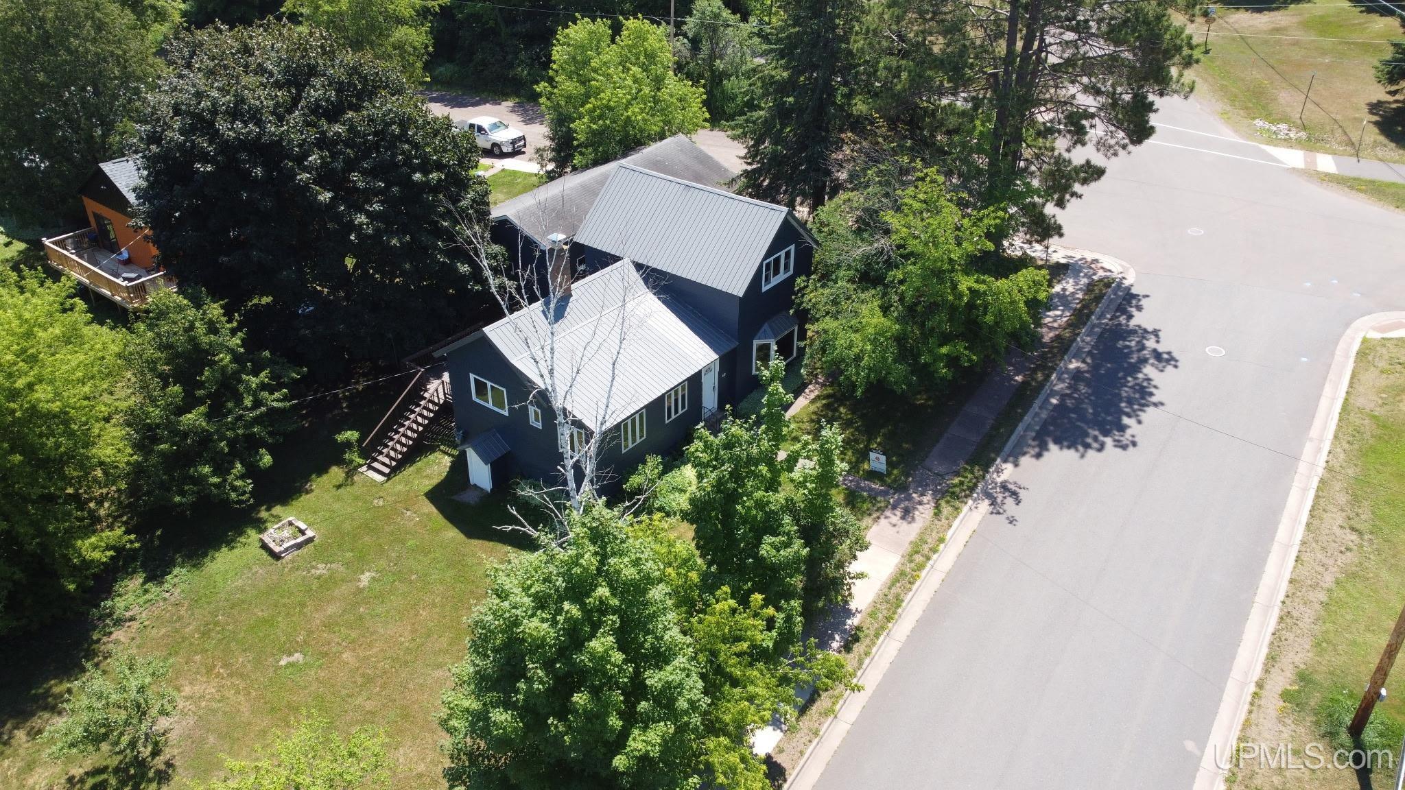 main property photo 70
